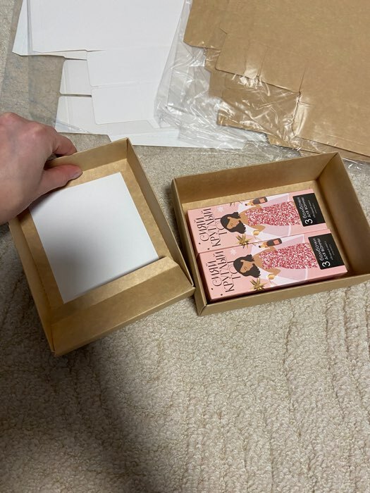 Фотография покупателя товара Коробка подарочная складная, упаковка, крышка - дно, с окном, крафт, 20×20×6 см - Фото 32