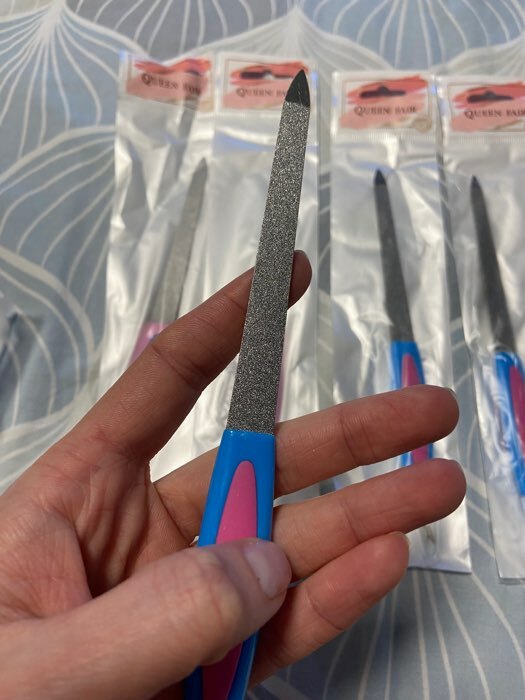Фотография покупателя товара Пилка-триммер металлическая для ногтей, прорезиненная ручка, с защитным колпачком, 17 см, цвет МИКС - Фото 5