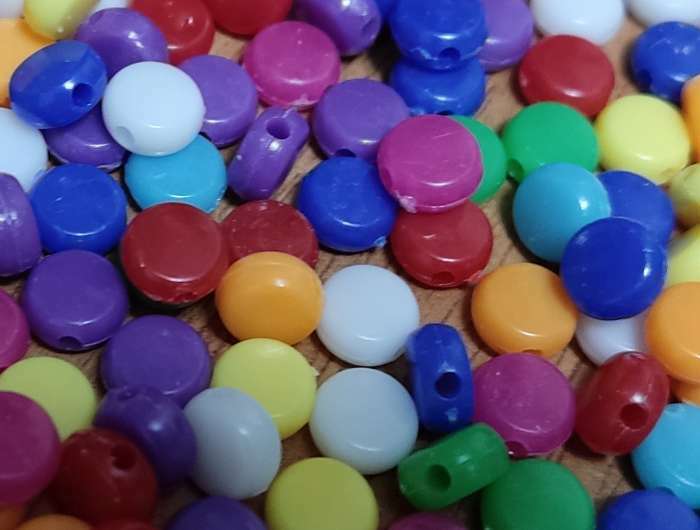 Фотография покупателя товара Бусины для творчества пластик "Цветные кругляшки" набор 20 гр 0,3х0,5х0,5 см