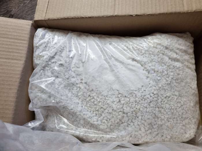Фотография покупателя товара Мраморный песок "Рецепты Дедушки Никиты", отборная, белая, фр 2,5-5 мм , 10 кг - Фото 3