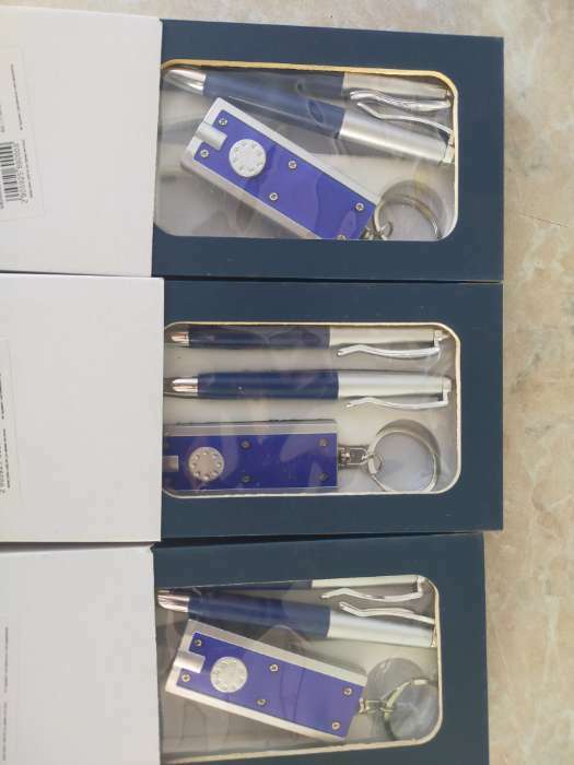Фотография покупателя товара Набор подарочный 3в1 (2 ручки, фонарик синий) - Фото 1
