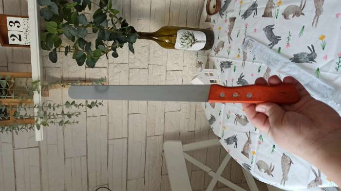 Фотография покупателя товара Нож для бисквита, ровный край, ручка дерево, рабочая поверхность 25 см