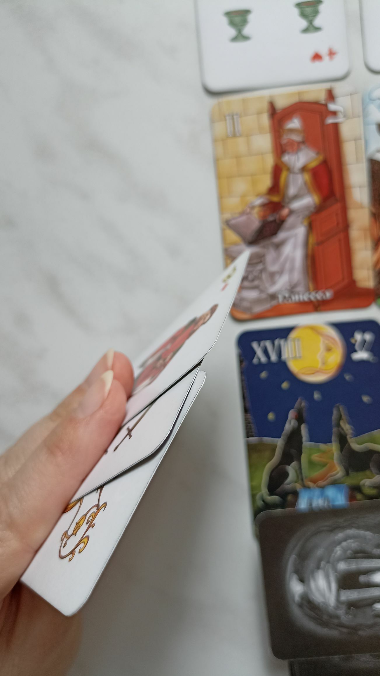 Фотография покупателя товара Гадальные карты "Таро", 78 карт, 5 х 7.5 см, с инструкцией - Фото 2