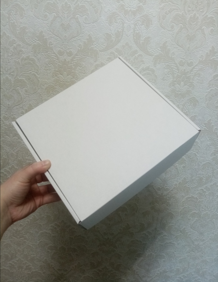 Фотография покупателя товара Коробка самосборная, белая, 22,5 х 21 х 7 см - Фото 2