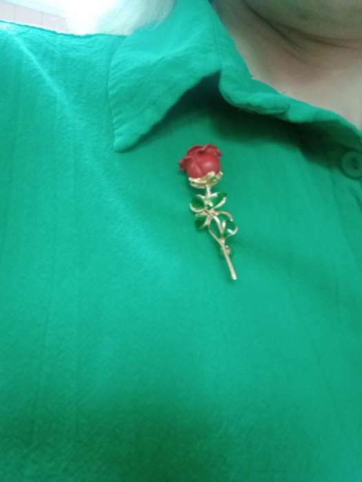 Фотография покупателя товара Брошь "Цветок" роза, цвет зелёный в серебряно-золотом - Фото 1