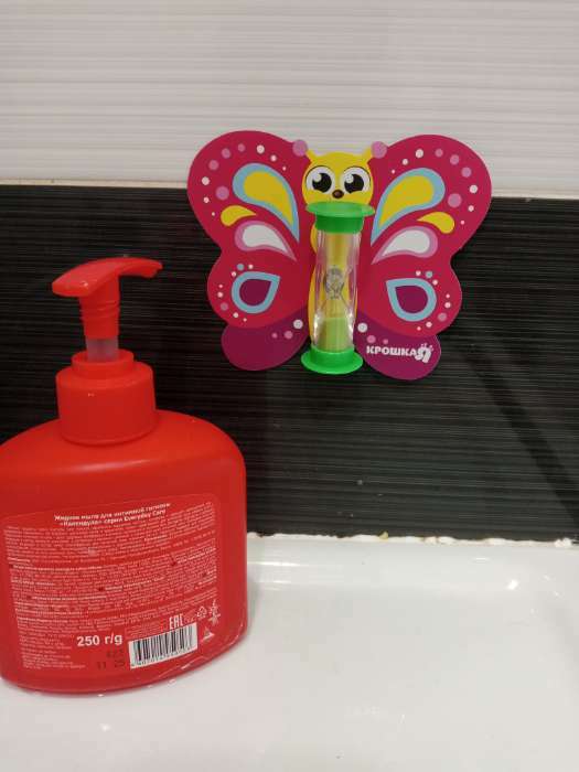 Фотография покупателя товара Песочные часы детские для чистки зубов на присоске «Бабочка», 3 минуты