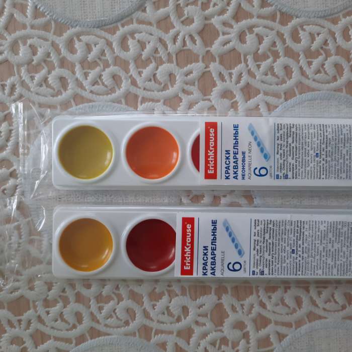 Фотография покупателя товара Акварель 6 цветов ErichKrause Basic Light Pack, неоновая, в мягком пластике, европодвес, без кисти - Фото 6