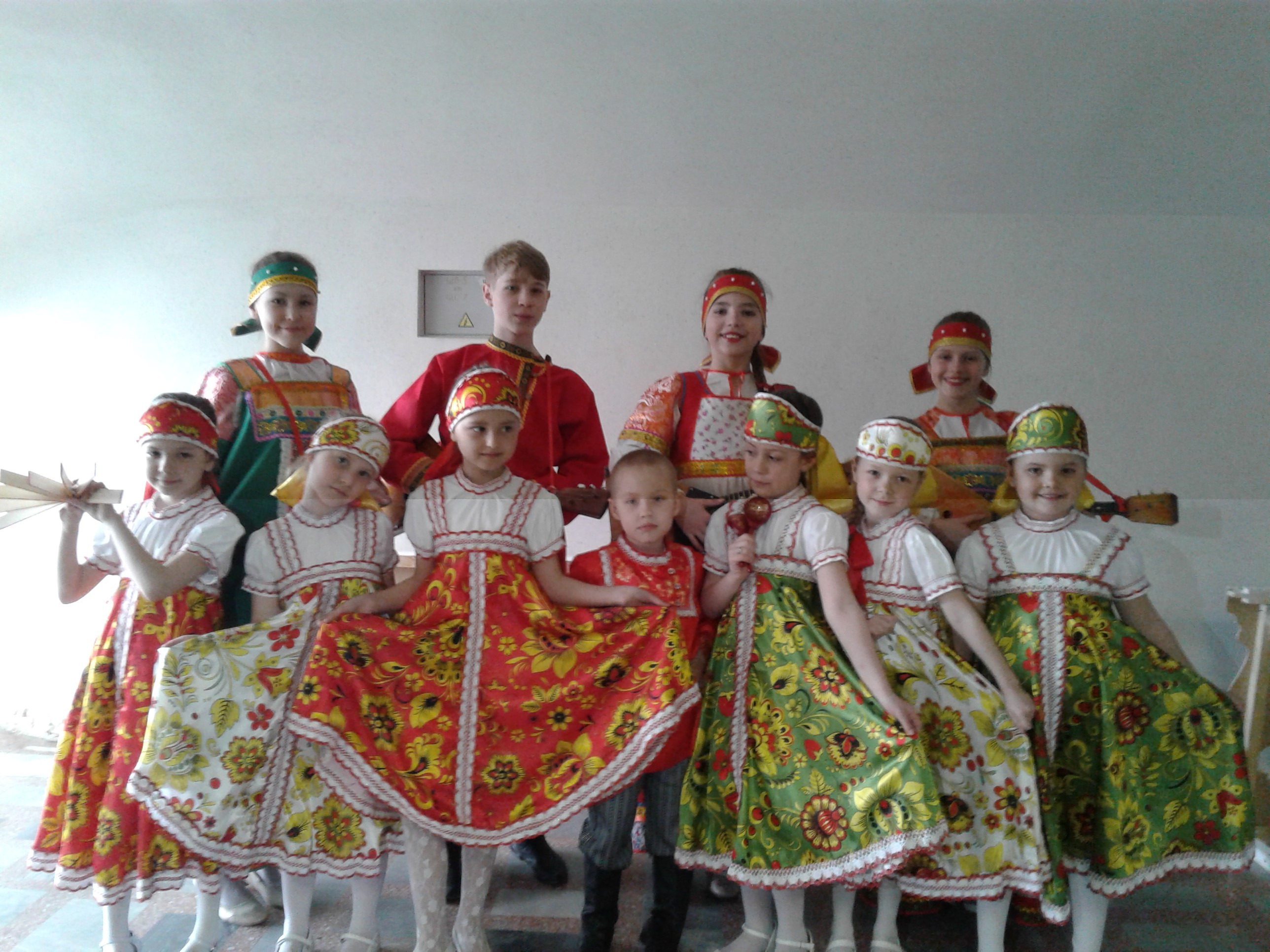 Фотография покупателя товара Русский народный костюм «Хохлома», платье, кокошник, цвет красный, р. 34, рост 134 см