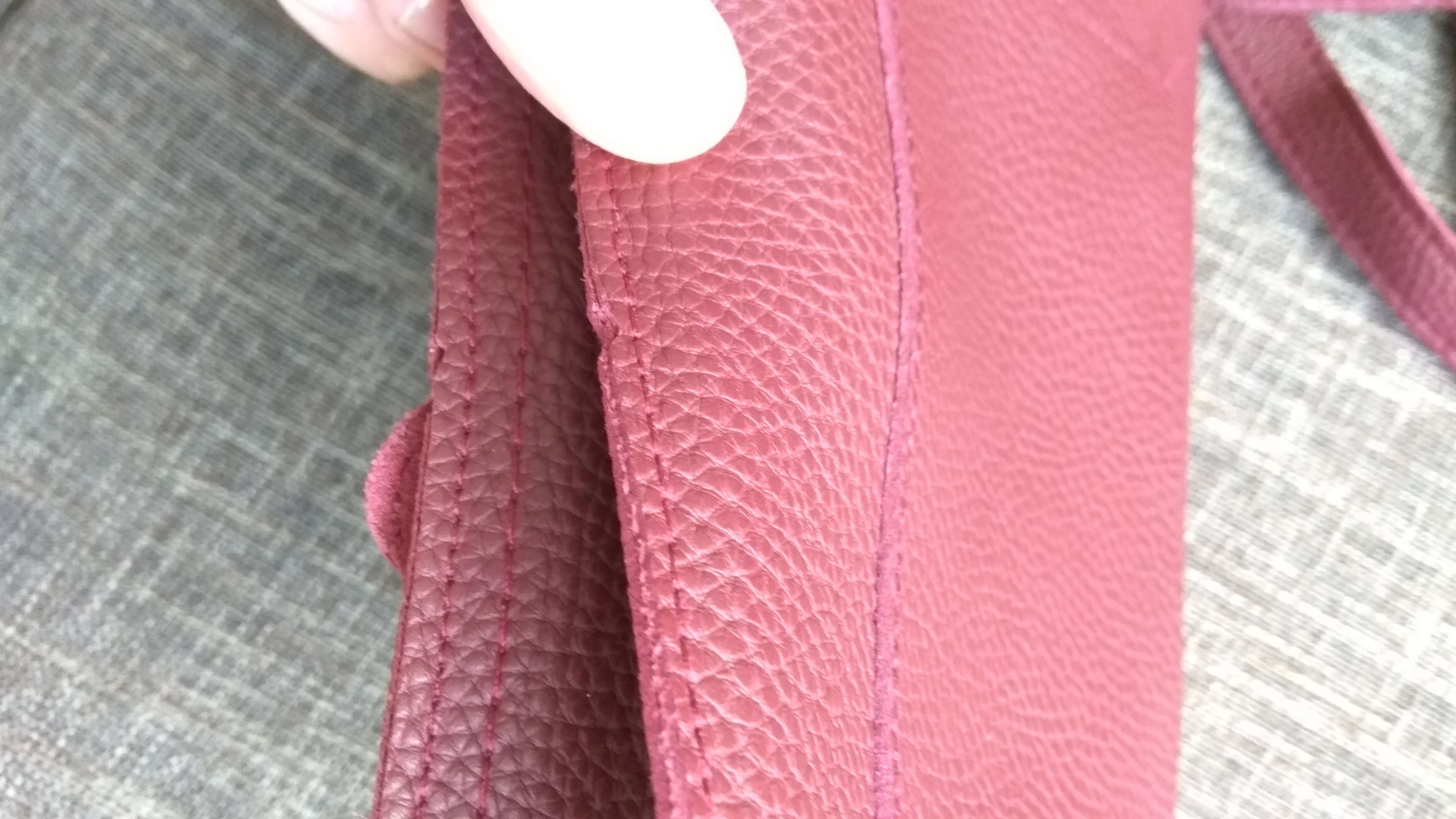 Фотография покупателя товара Сумка женская на клапане, 1 отдел, наружный карман, регулируемый ремень, цвет бордовый - Фото 4