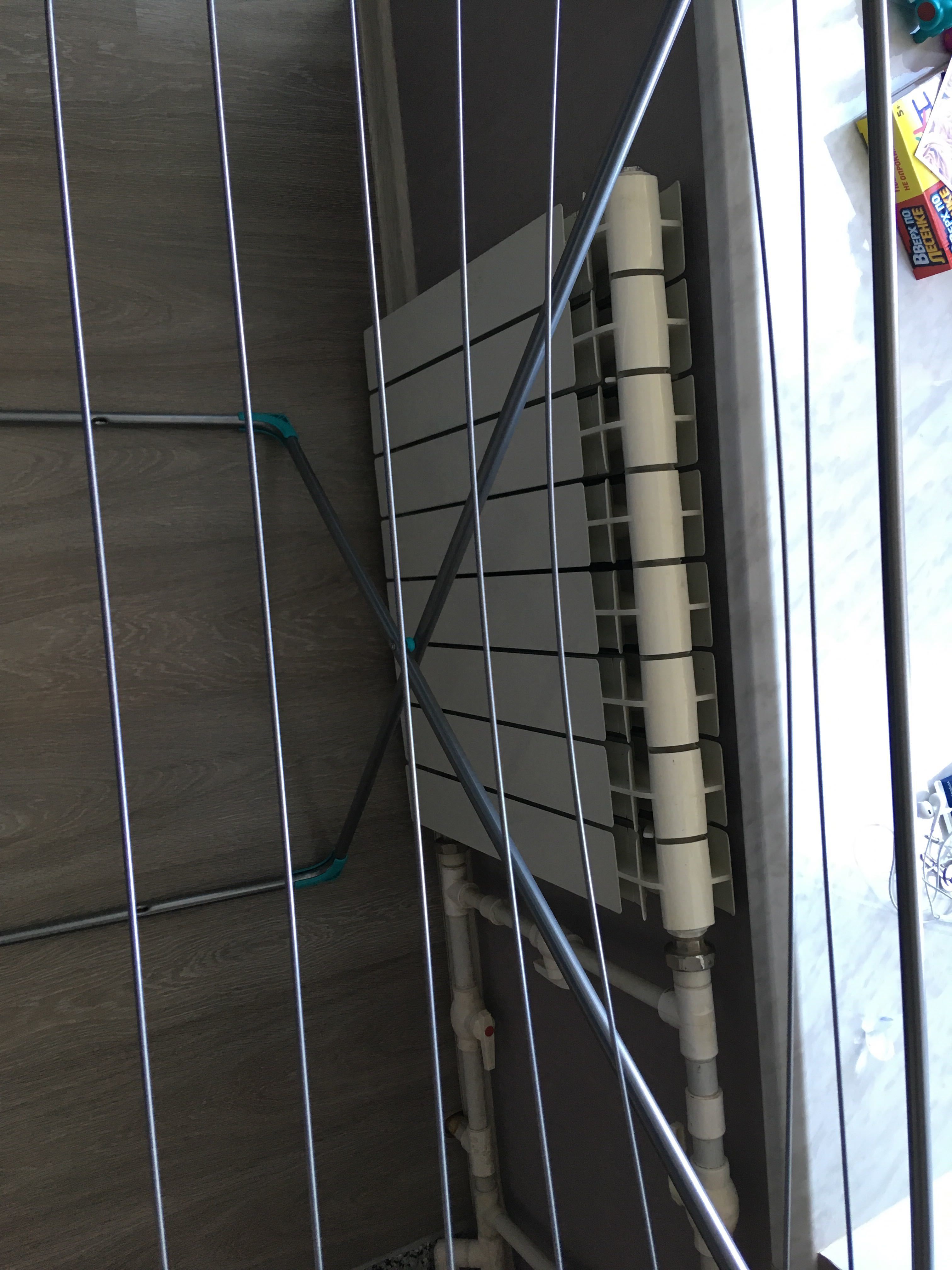 Фотография покупателя товара Сушилка для белья напольная складная, рабочая длина 20 м, высота от пола 95 см, ширина 54 см, цвет серый, ножки МИКС - Фото 22