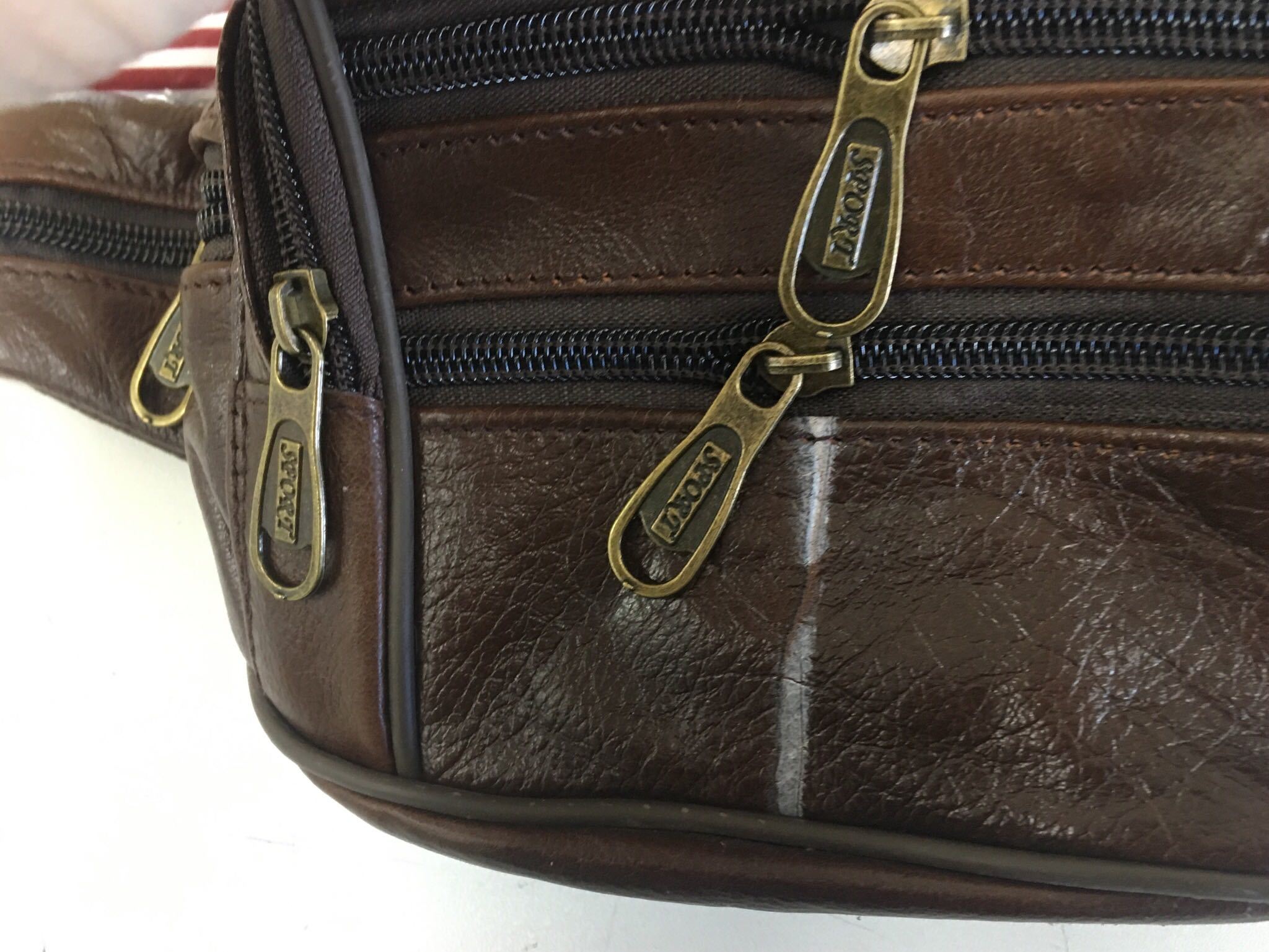 Фотография покупателя товара Сумка мужская на пояс, отдел на молнии, 6 наружных карманов, цвет коричневый - Фото 2