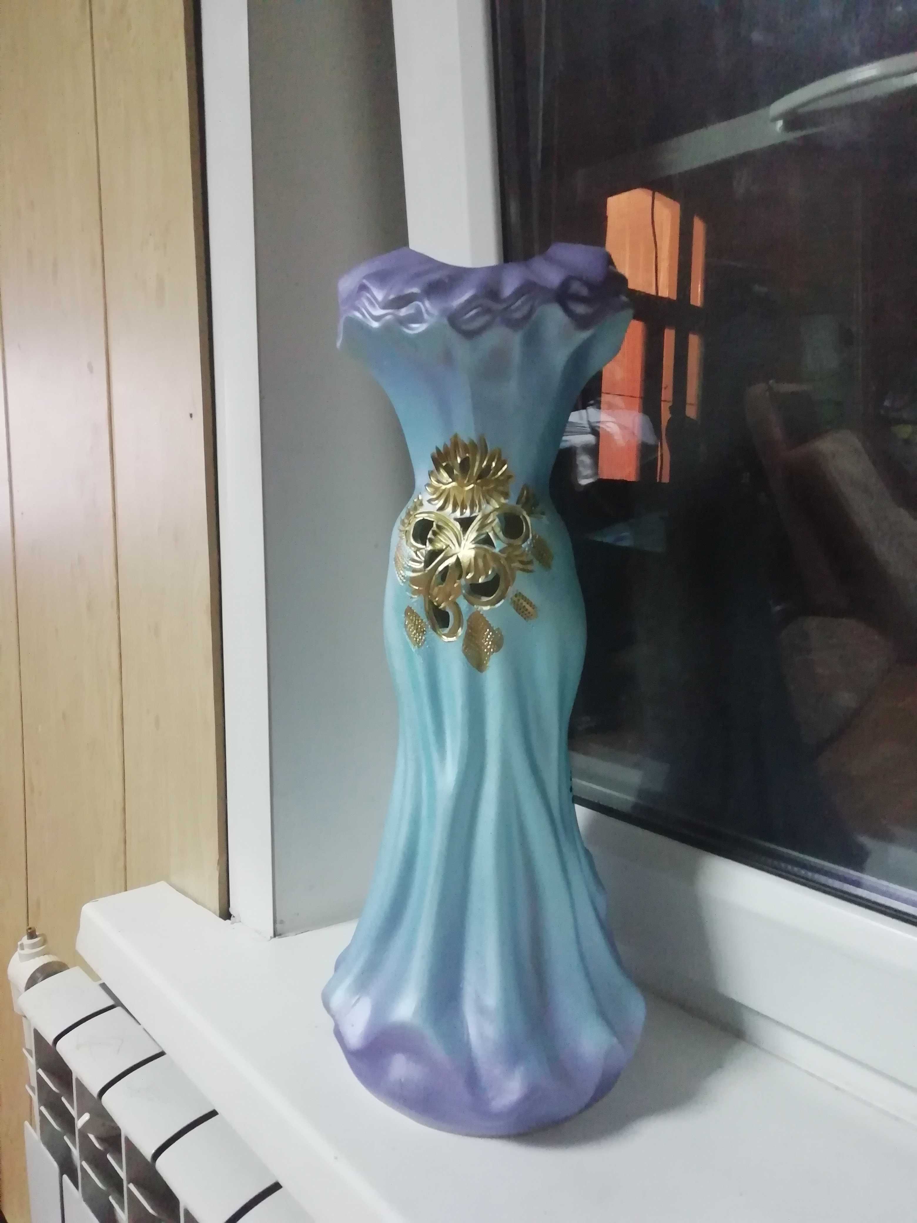 Фотография покупателя товара Ваза керамическая "Платье", напольная, цветы, 45 см, микс