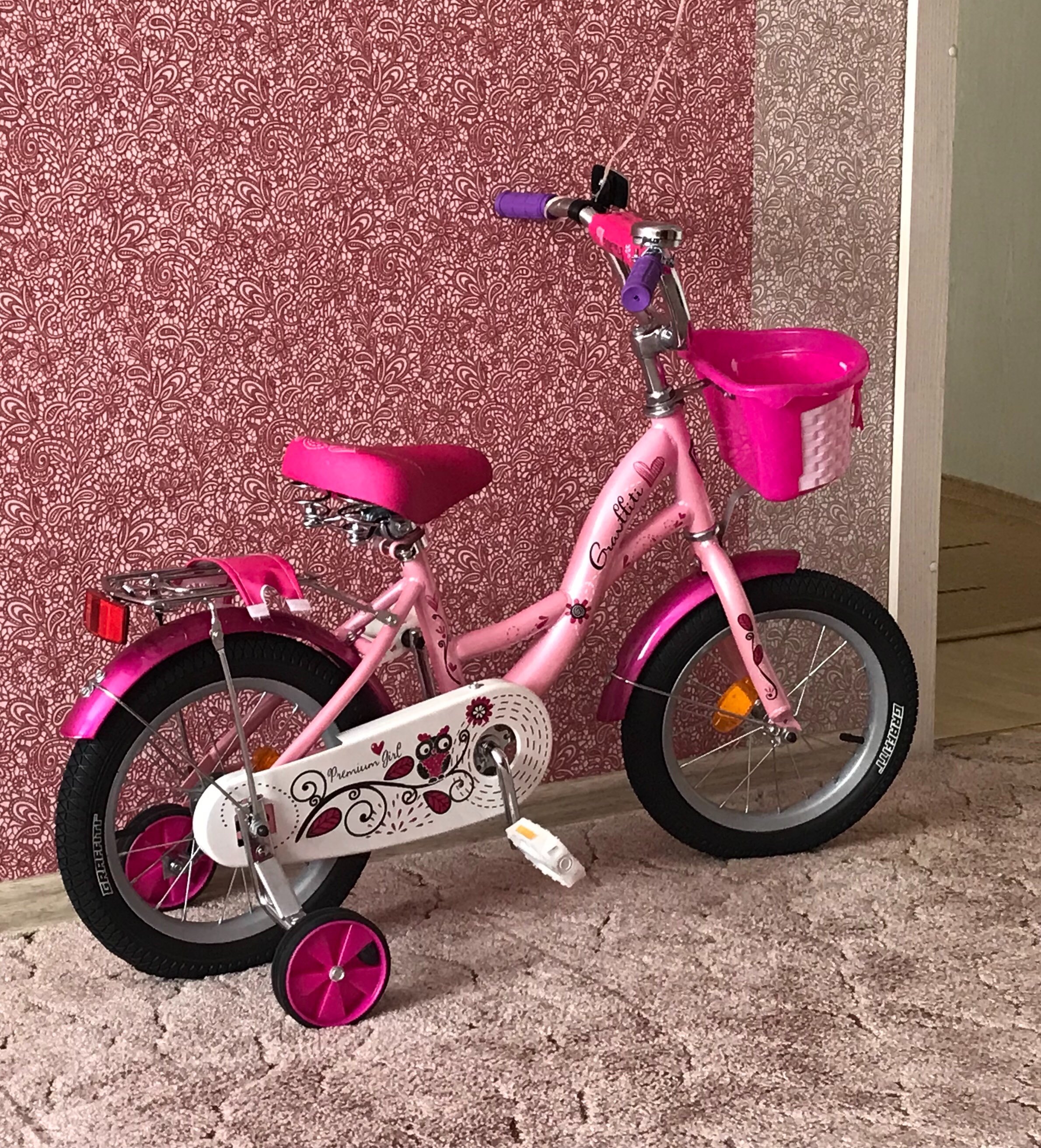 Фотография покупателя товара Велосипед 14" Graffiti Premium Girl RUS, цвет розовый - Фото 1