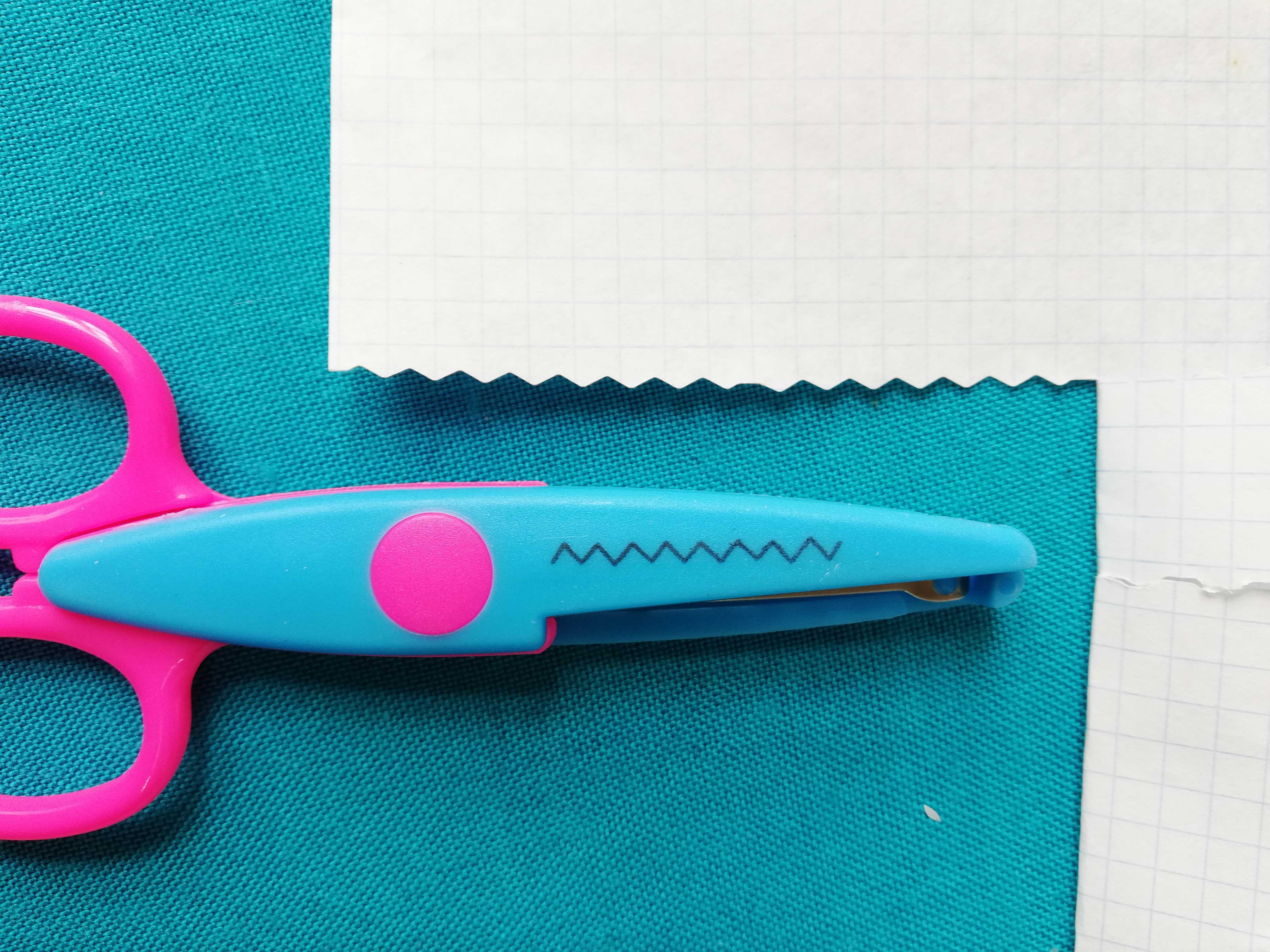 Фотография покупателя товара Ножницы рельефные цветные ручки, набор 12 шт МИКС - Фото 4