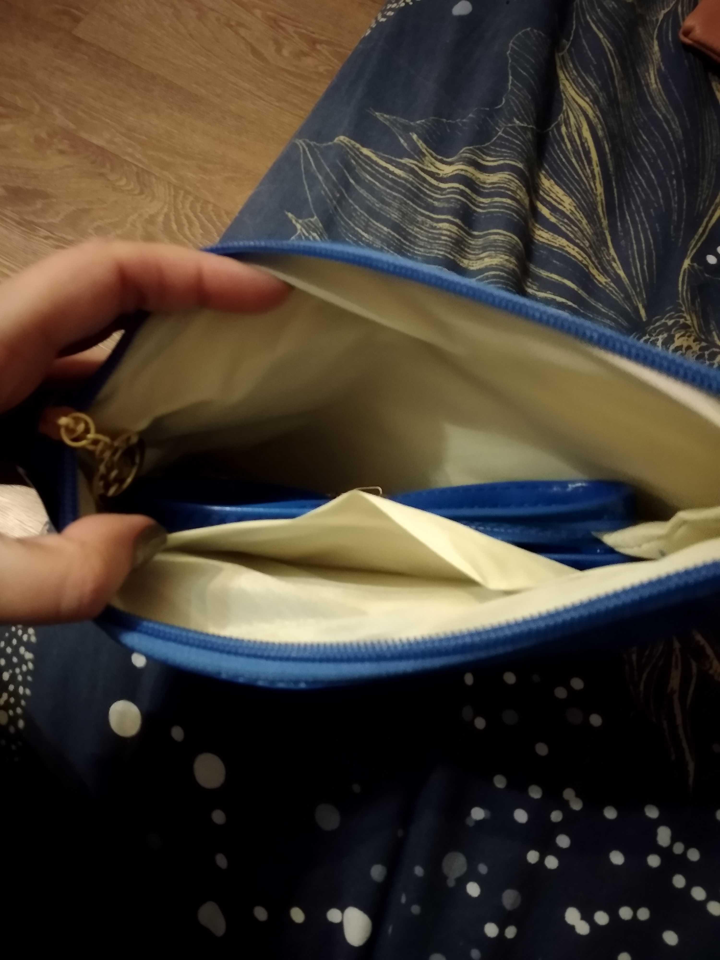 Фотография покупателя товара Клатч женский, 1 отдел с перегородкой, 2 наружных кармана, длинный ремень, с хлястиком, цвет синий - Фото 1