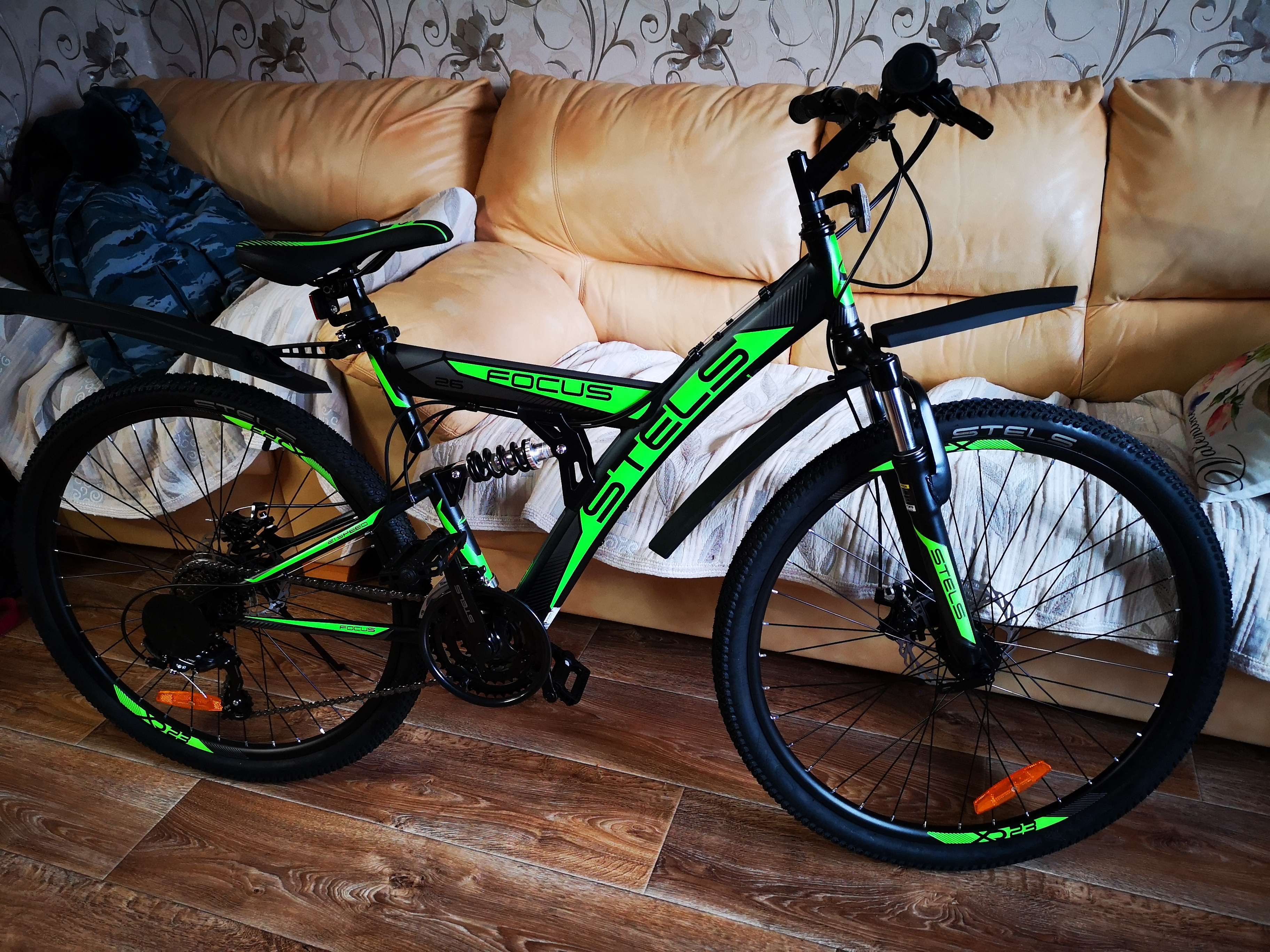 Фотография покупателя товара Велосипед 26" Stels Focus MD, 21-sp V010, цвет чёрный/зелёный, размер 18"
