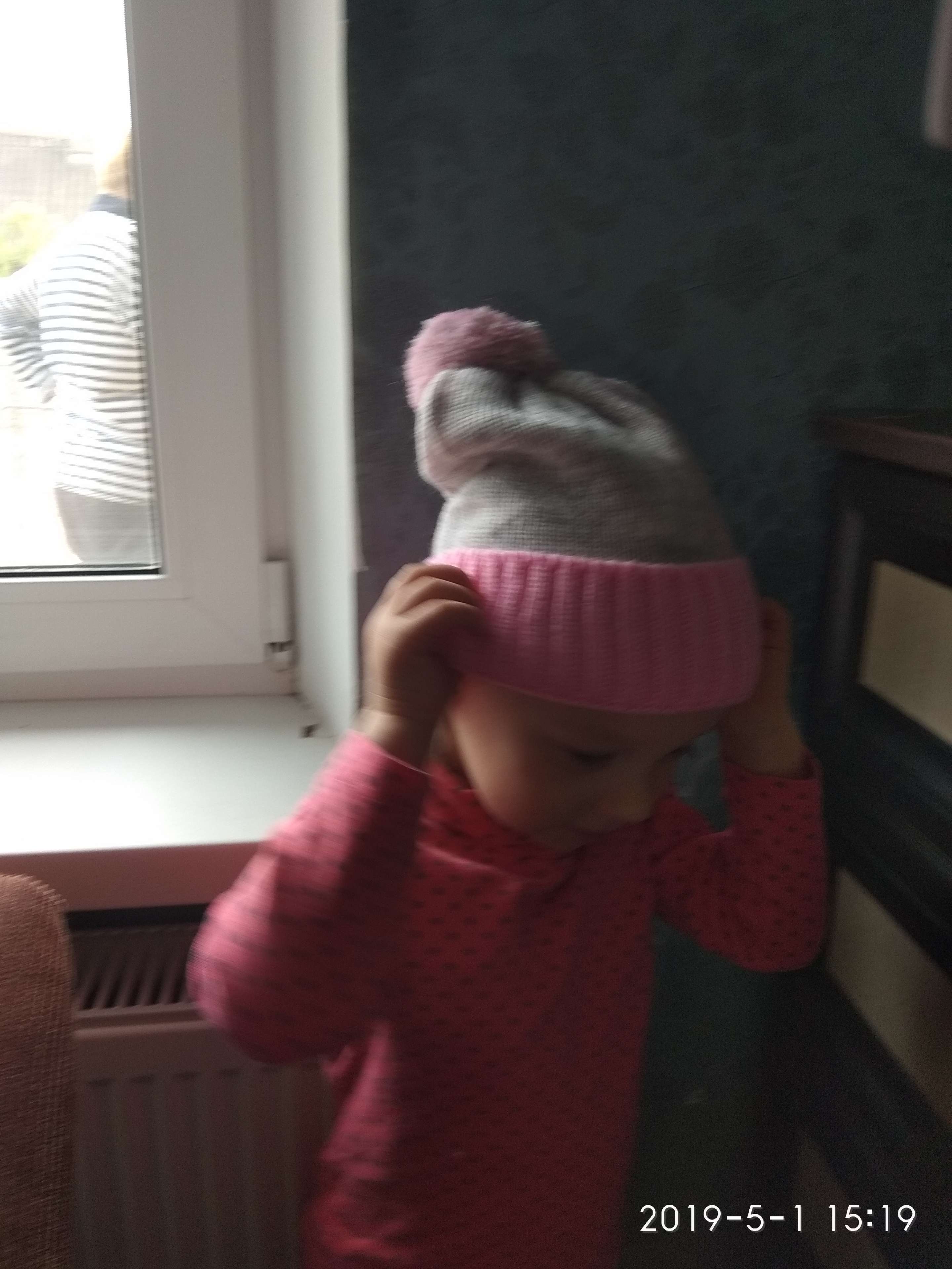 Фотография покупателя товара Шапка двухслойная детская "Зайка", размер 50, цвет светло-серый меланж/розовый кс116 - Фото 3