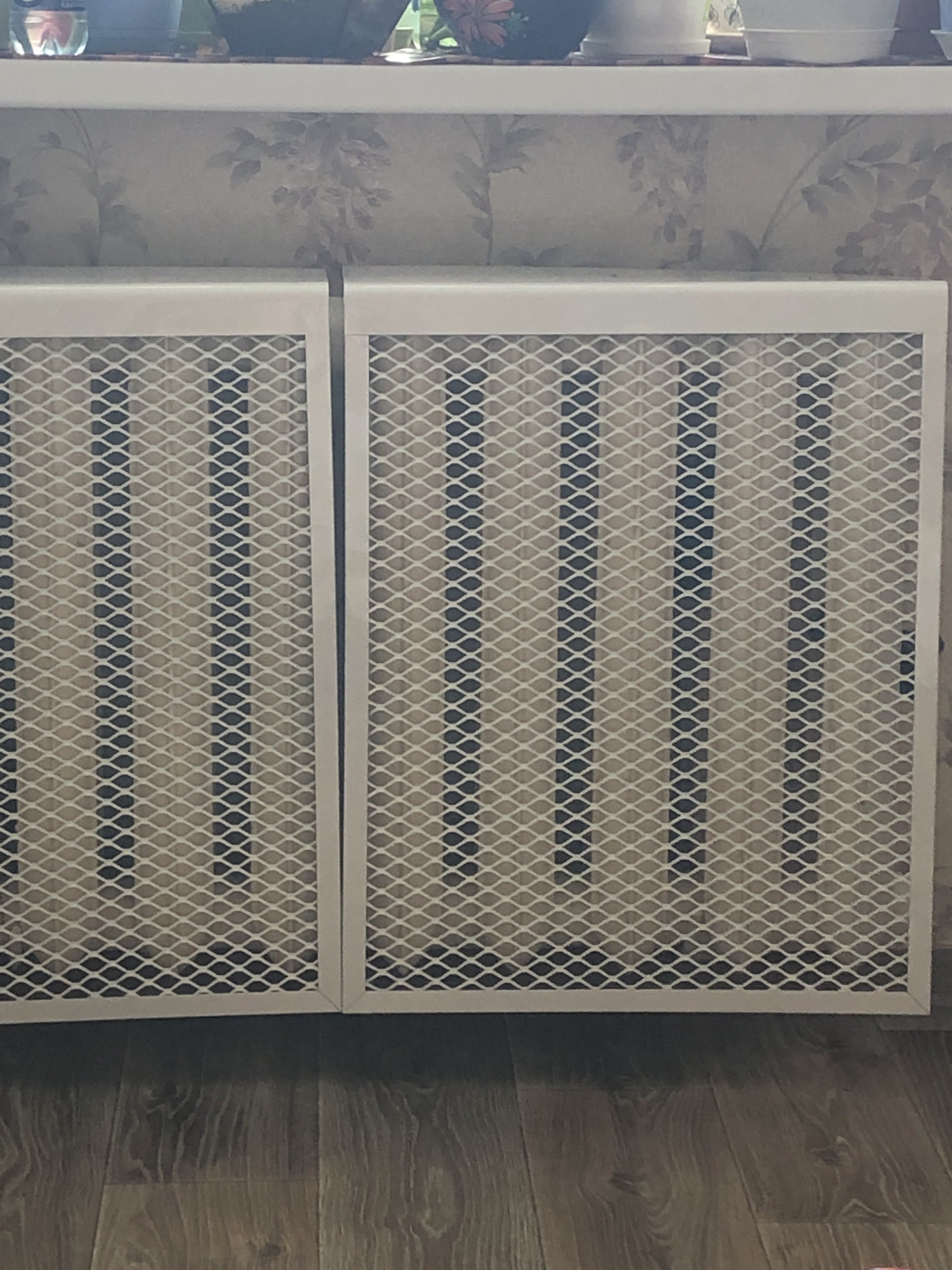 Фотография покупателя товара Экран на чугунный радиатор, 490 х 610 х 142 мм, 5 секций, металлический, белый - Фото 1
