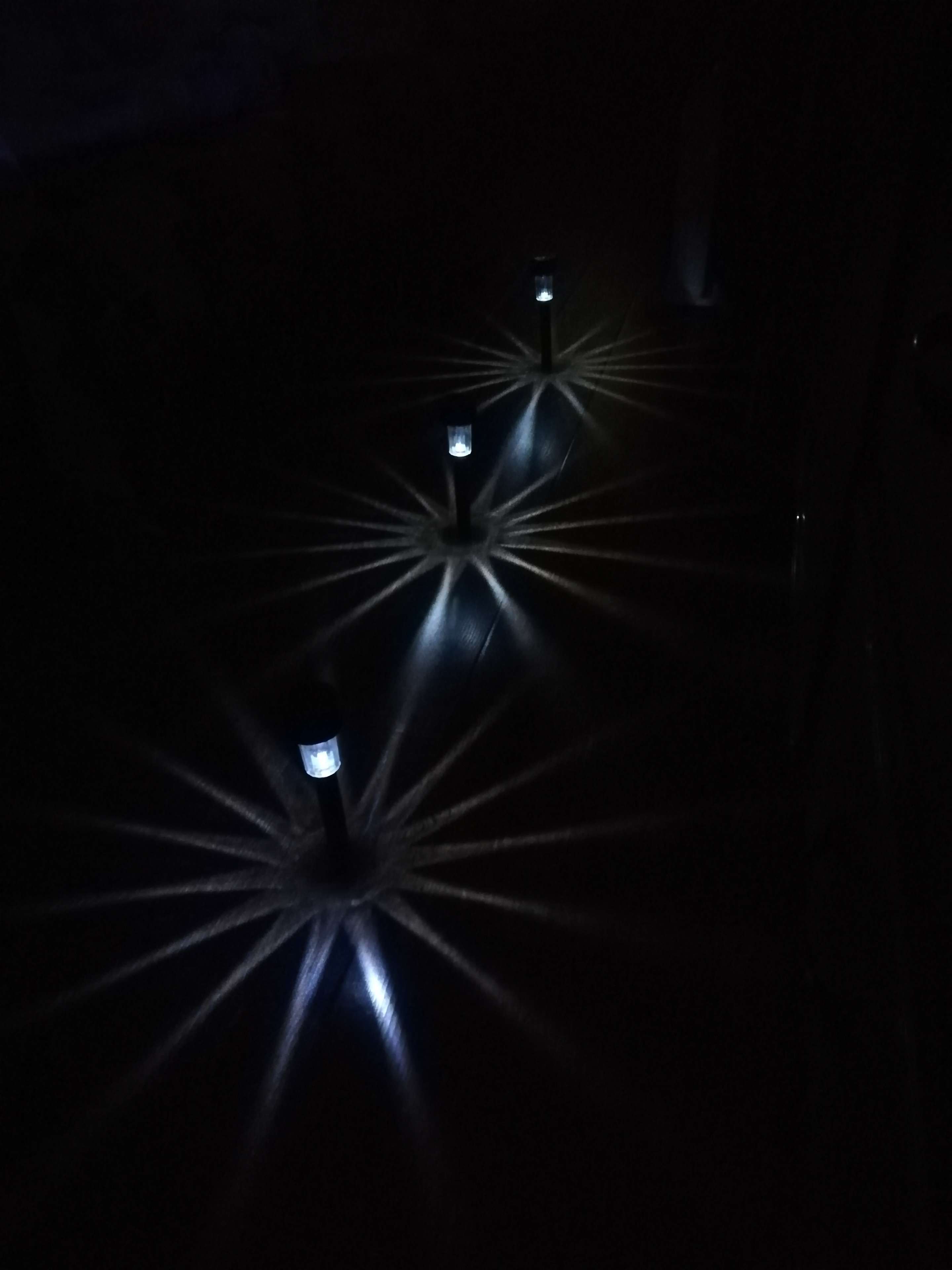 Фотография покупателя товара Садовый светильник на солнечной батарее «Цилиндр», 4.5 × 30 × 4.5 см, 1 LED, свечение белое - Фото 15