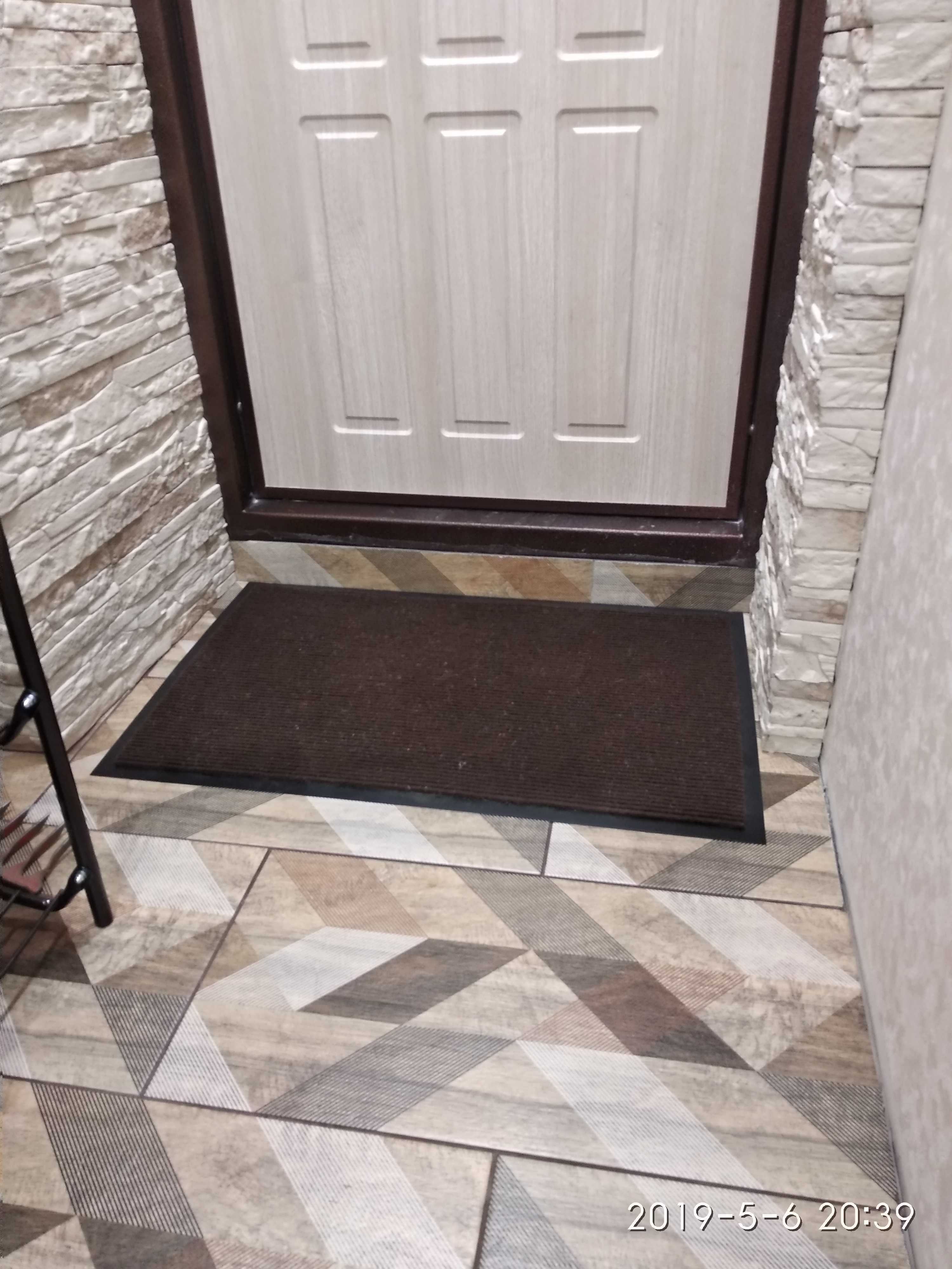 Фотография покупателя товара Коврик придверный влаговпитывающий, ребристый, «Комфорт», 90×120 см, коричневый - Фото 5