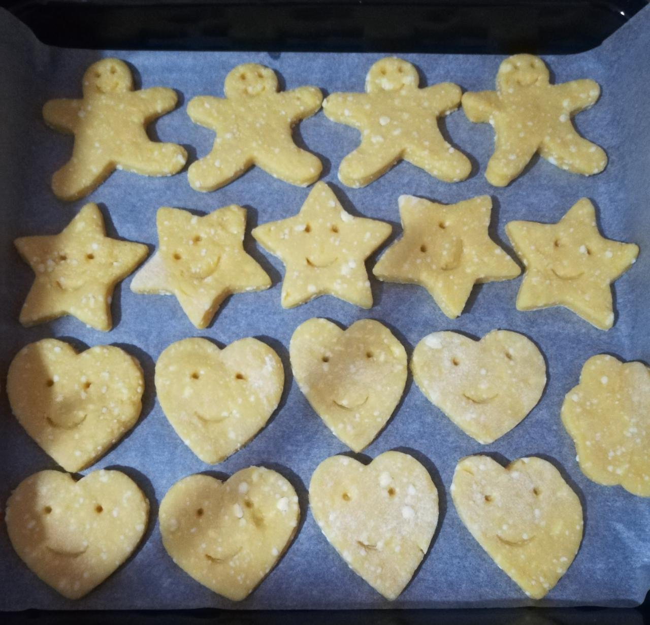 Фотография покупателя товара Набор форм для вырезания печенья «Человечек, сердце, звезда, цветок», 4 шт, 6×7 см, цвет хромированный - Фото 2