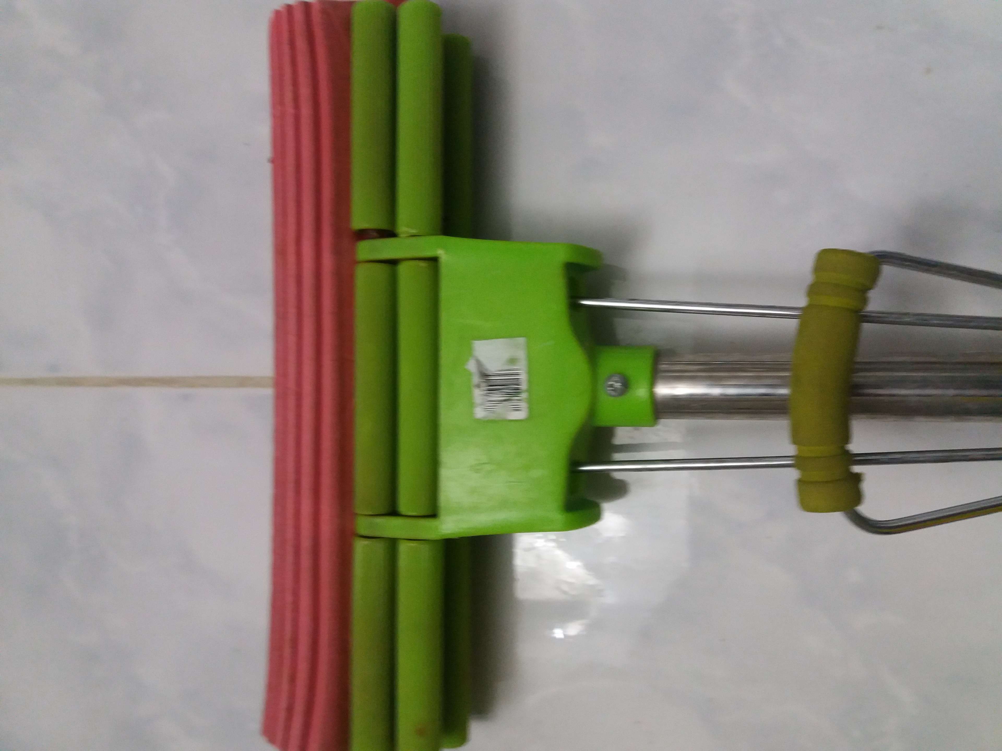 Фотография покупателя товара Насадка для швабры PVA с роликовым отжимом Доляна, 27×6,5×5,5 см, цвет МИКС - Фото 7