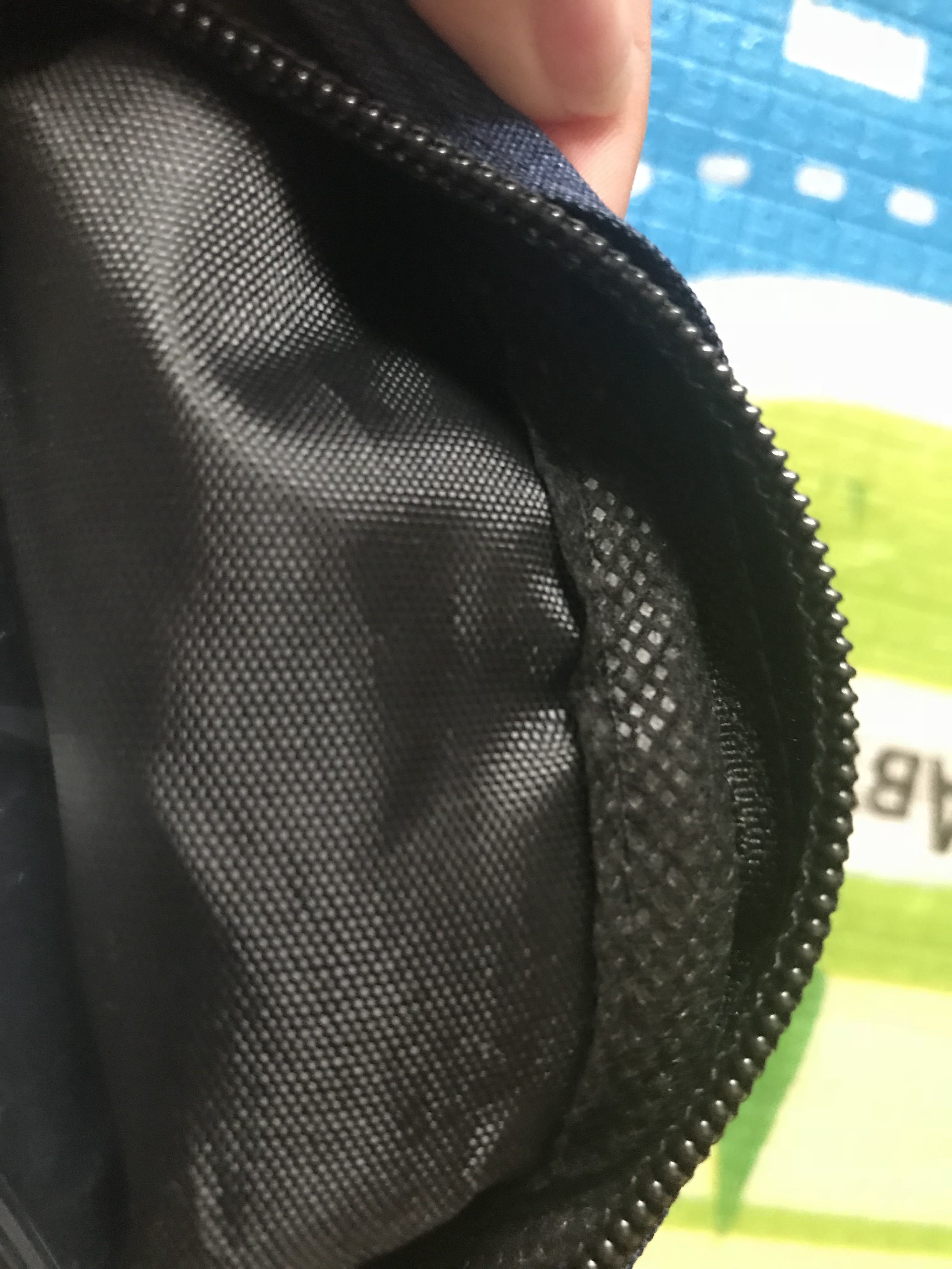Фотография покупателя товара Сумка мужская, отдел на молнии, 2 наружных кармана, регулируемый ремень, цвет синий - Фото 2