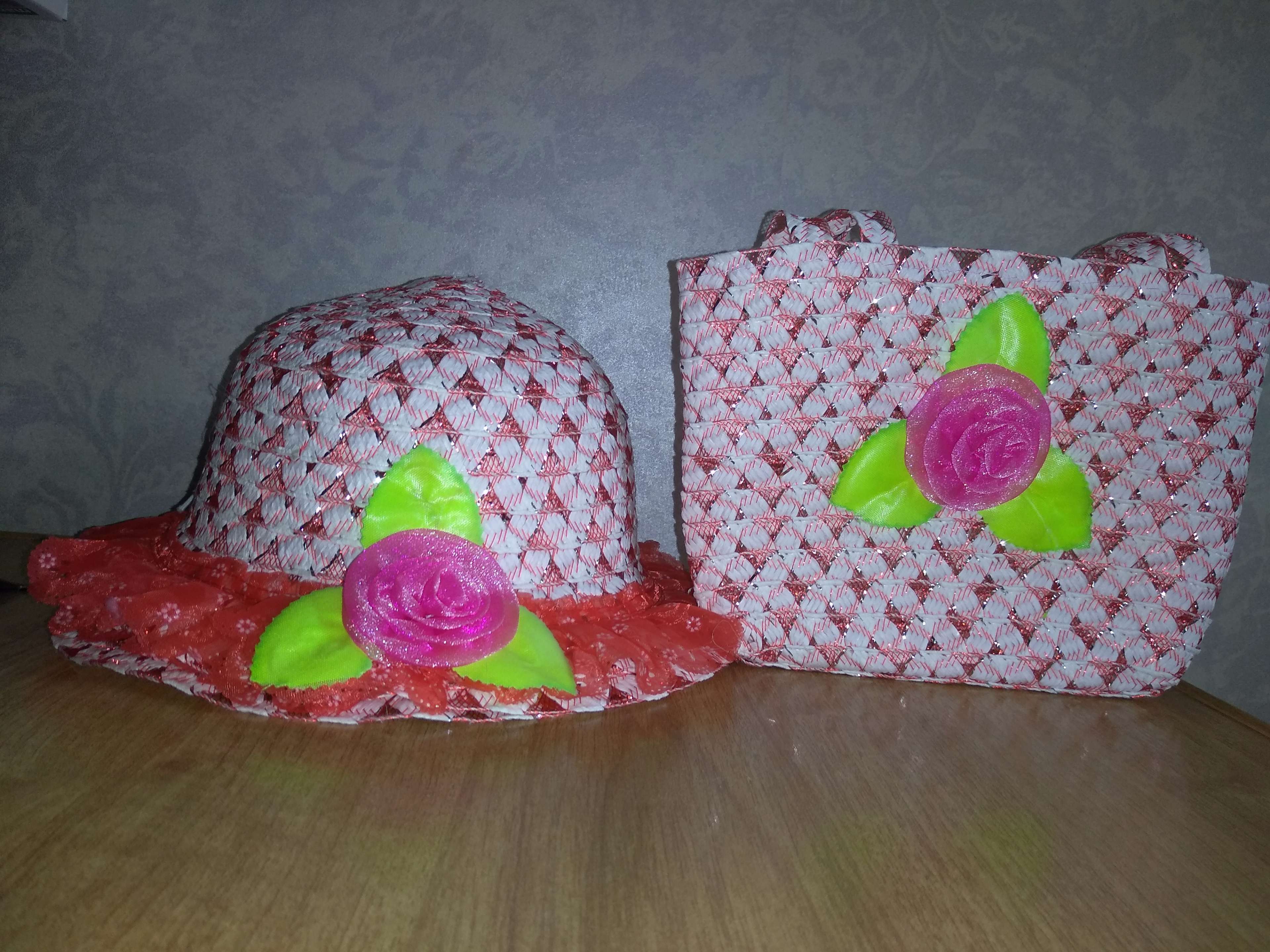 Фотография покупателя товара Набор сумочка и шляпка с цветочком, цвет светло-розовый, р-р 50-52 см, 3-5 лет - Фото 3
