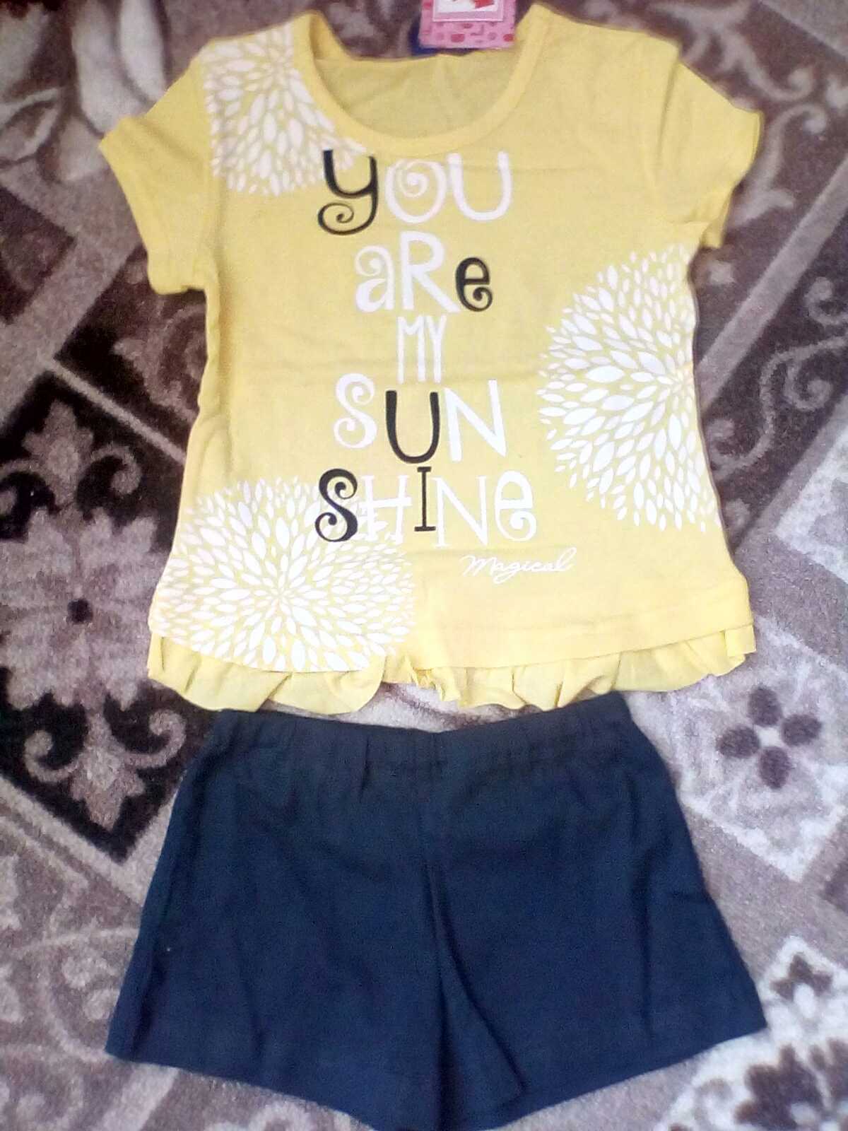 Фотография покупателя товара Костюм для девочки (джемпер+шорты), рост 86-92 см, цвет лимонный/тёмно-синий - Фото 1