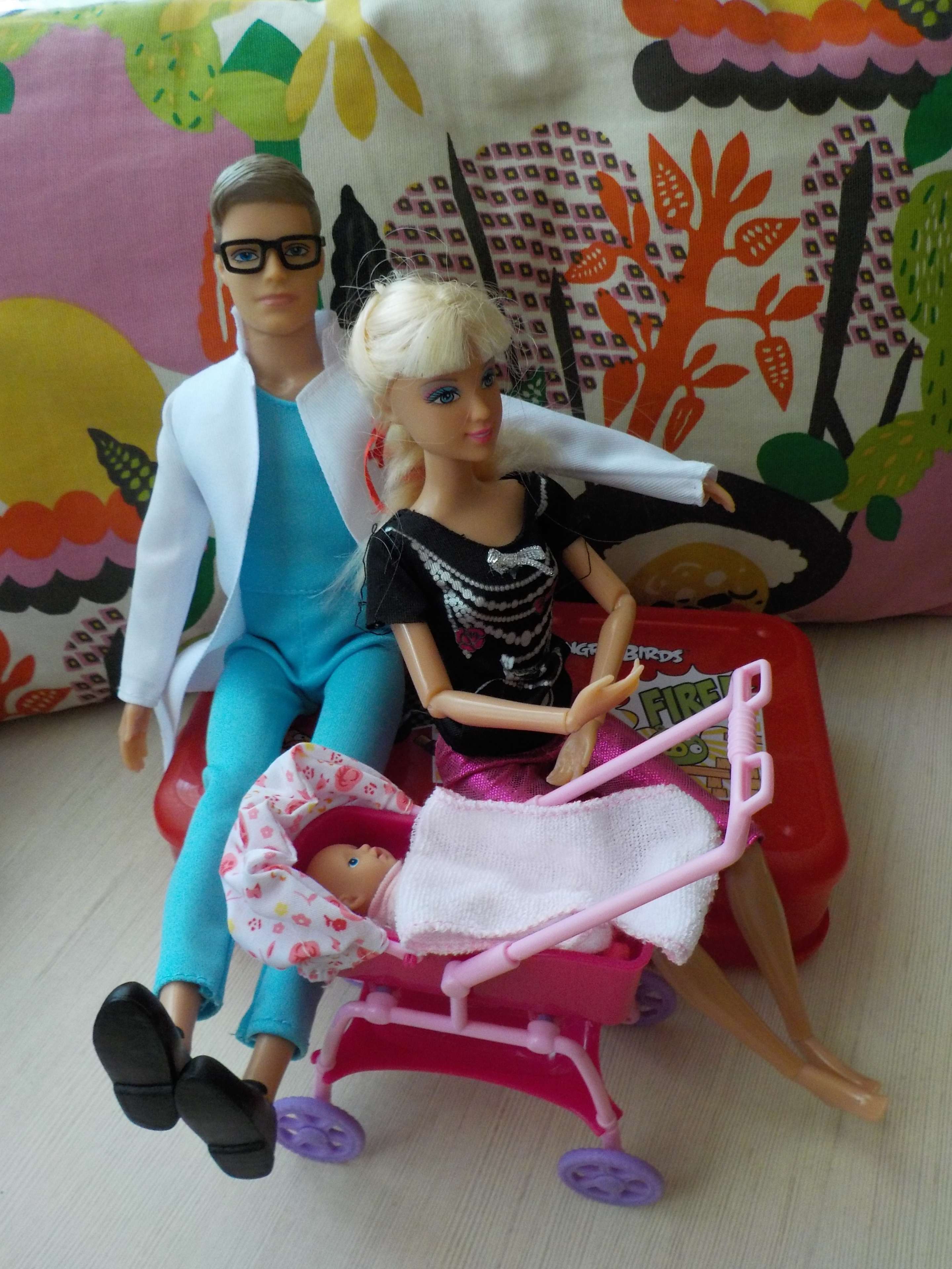 Фотография покупателя товара Кукла-модель шарнирная «Молодая мама» с пупсом, коляской и аксессуарами, МИКС