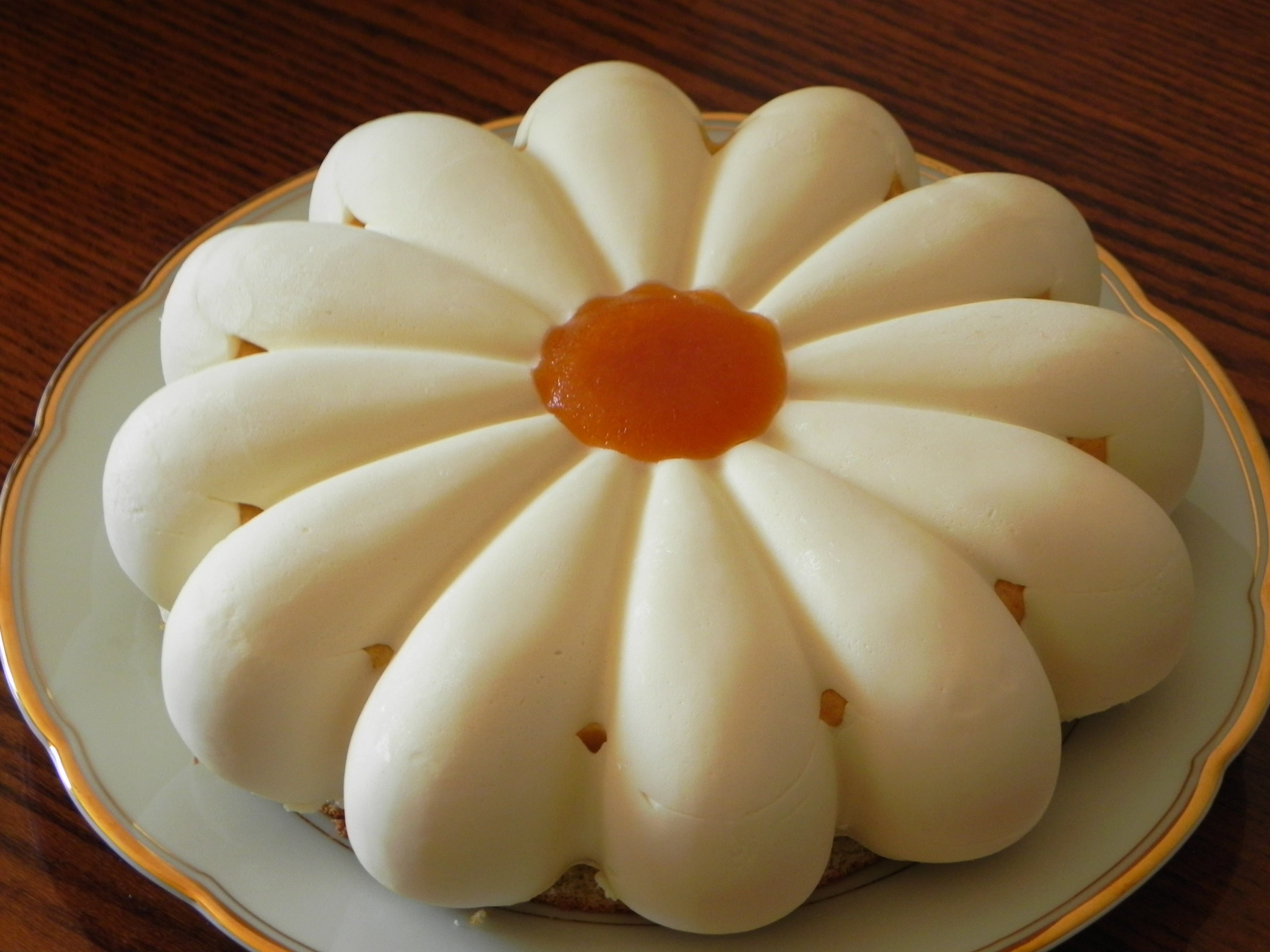 Фотография покупателя товара Форма для муссовых десертов и выпечки KONFINETTA «Ромашка», силикон, 22×4,5 см, цвет белый