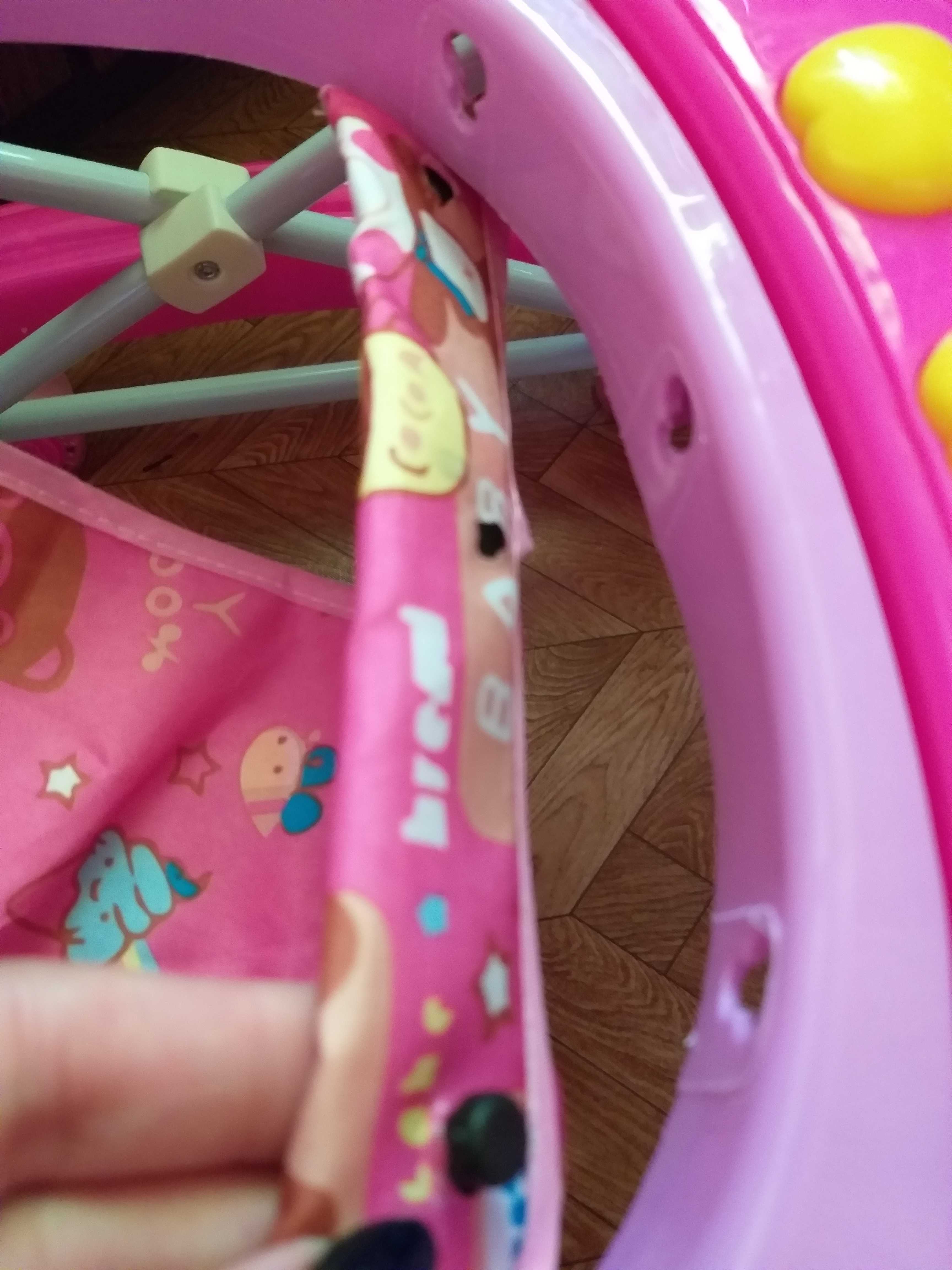 Фотография покупателя товара Ходунки «Счастливый малыш», 8 силик. колес, муз., свет, игрушки, розовый - Фото 2