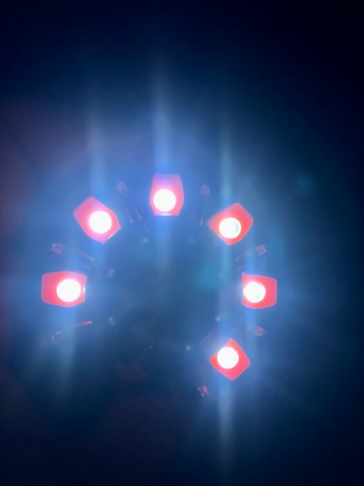 Фотография покупателя товара Фонарь многофункциональный, мультитул 8 в 1 "Мастер К", 8 в 1, 6 LED, 3 Вт, 12 х 4 см, 3 ААА