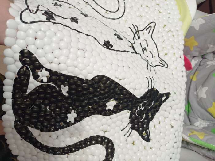 Фотография покупателя товара Коврик противоскользящий СПА в ванну на присосках Доляна «Кошечки», 38×67,5 см, цвет белый