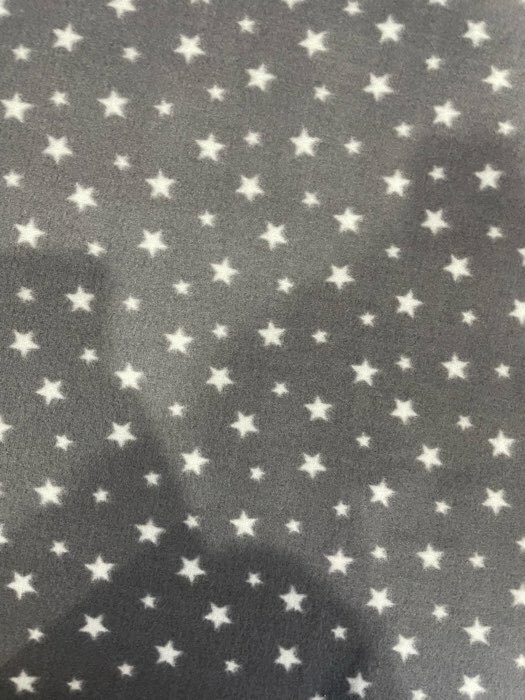 Фотография покупателя товара Плед Экономь и Я "Звезды" (вид2) 150*180 см, пл.160 г/м2, 100% п/э - Фото 5