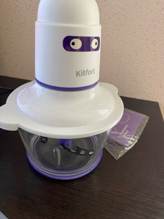 Фотография покупателя товара Измельчитель Kitfort КТ-3050-1, пластик, 400 Вт, 1.5 л, 2 скорости, бело-фиолетовый - Фото 2