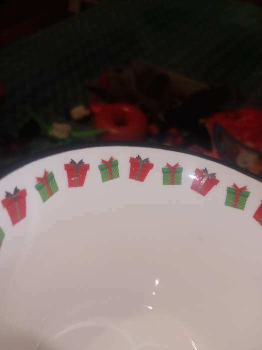 Фотография покупателя товара Кружка фарфоровая Доляна «Новогоднее настроение», 380 мл, цвет красный - Фото 3