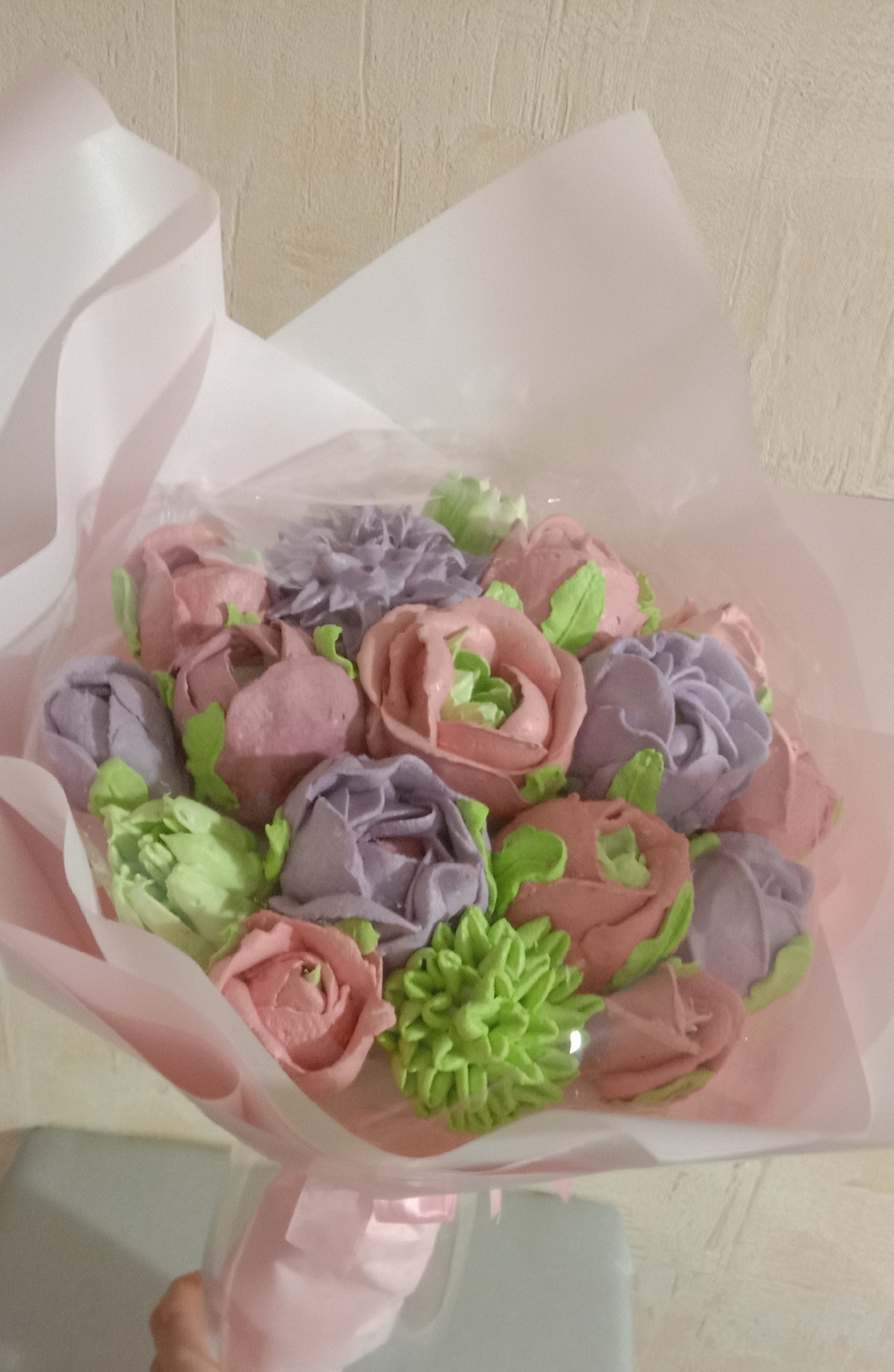 Фотография покупателя товара Плёнка матовая для цветов "С любовью!", нежно розовый, 57 см х 5 м - Фото 1