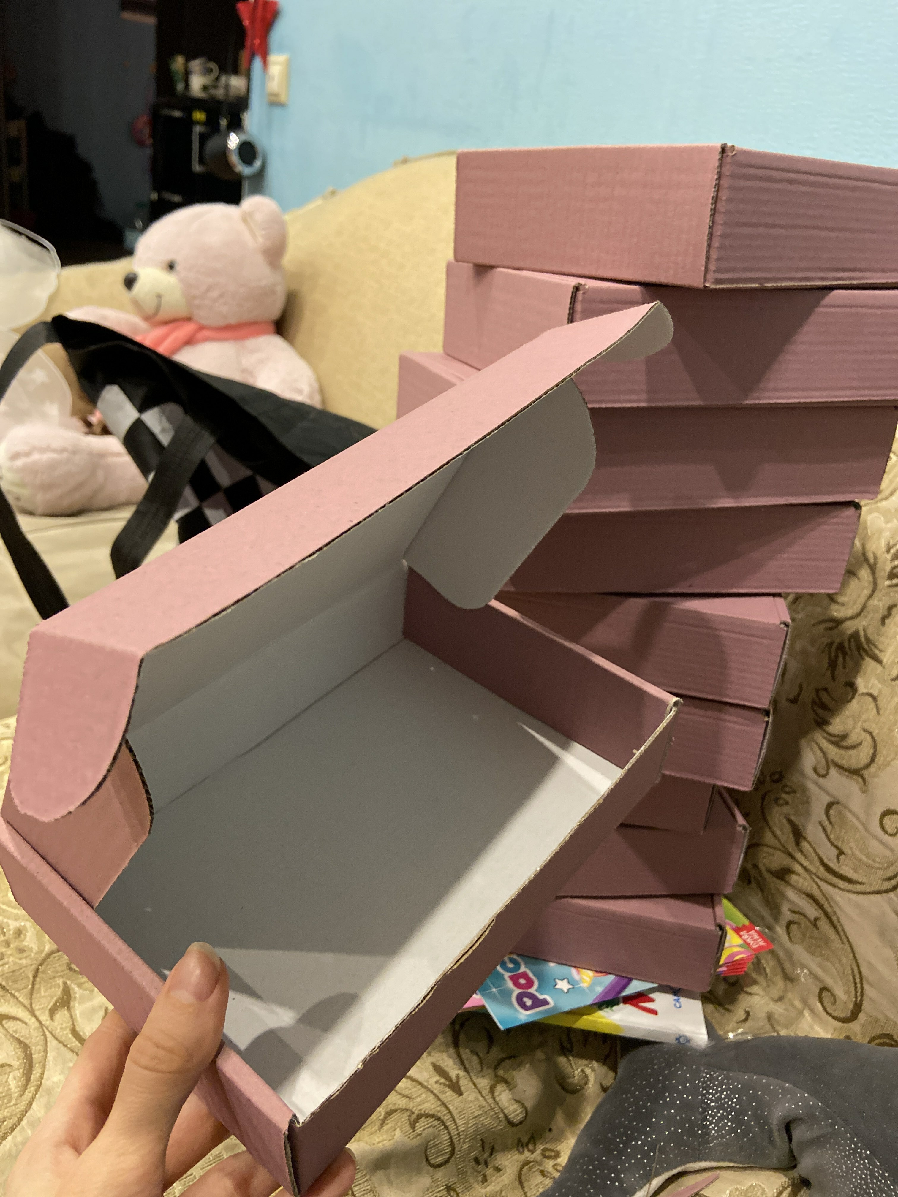 Фотография покупателя товара Коробка самосборная, розовая 21 х 15 х 5 см - Фото 1