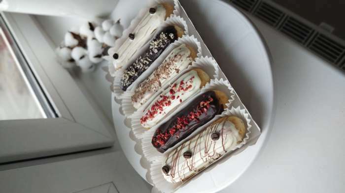 Фотография покупателя товара Коробочка для печенья с PVC крышкой "Полоски", белая, 22 х 15 х 3 см - Фото 1