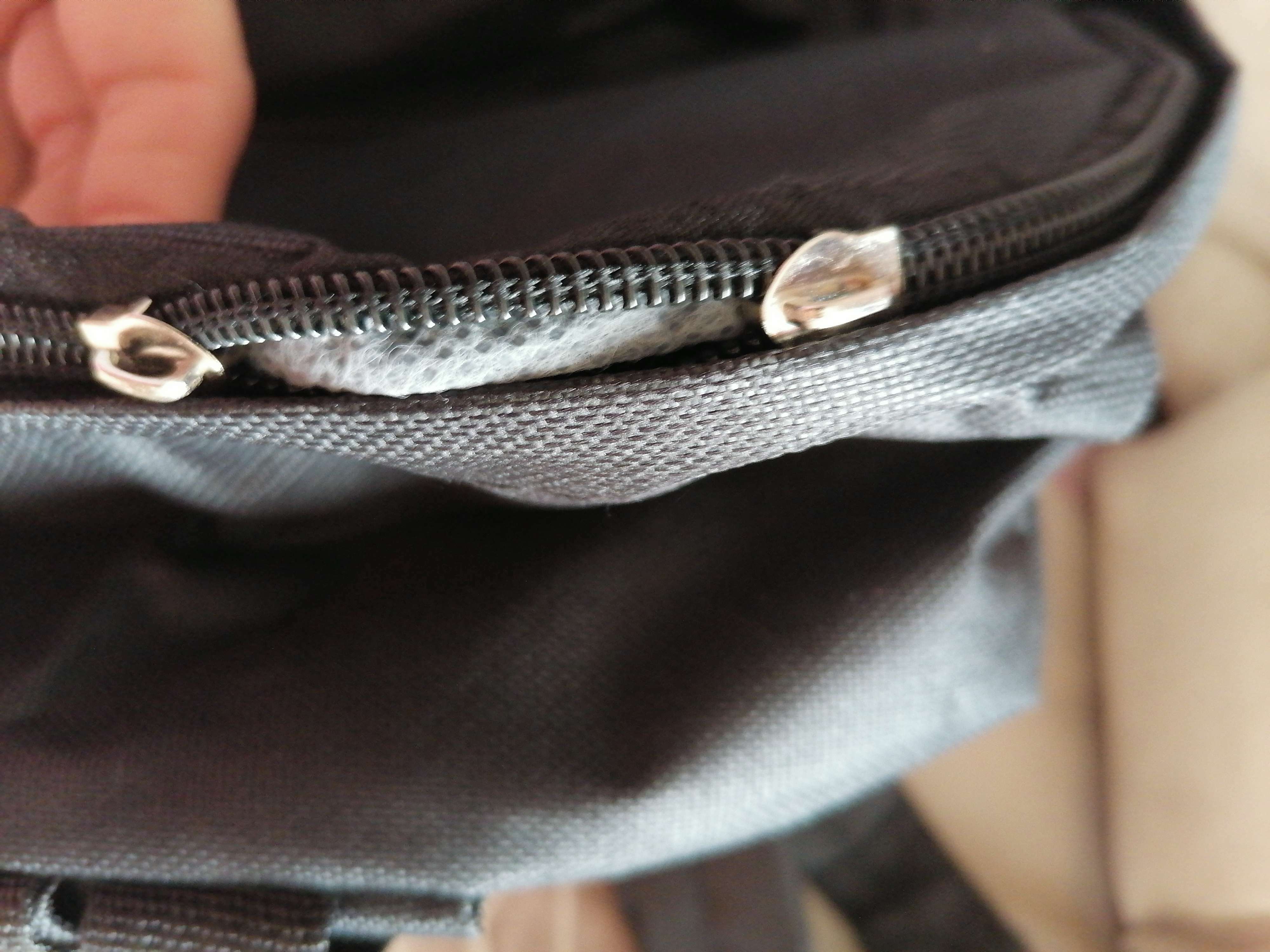 Фотография покупателя товара Рюкзак молодёжный на молнии из текстиля, наружный карман, цвет чёрный - Фото 4