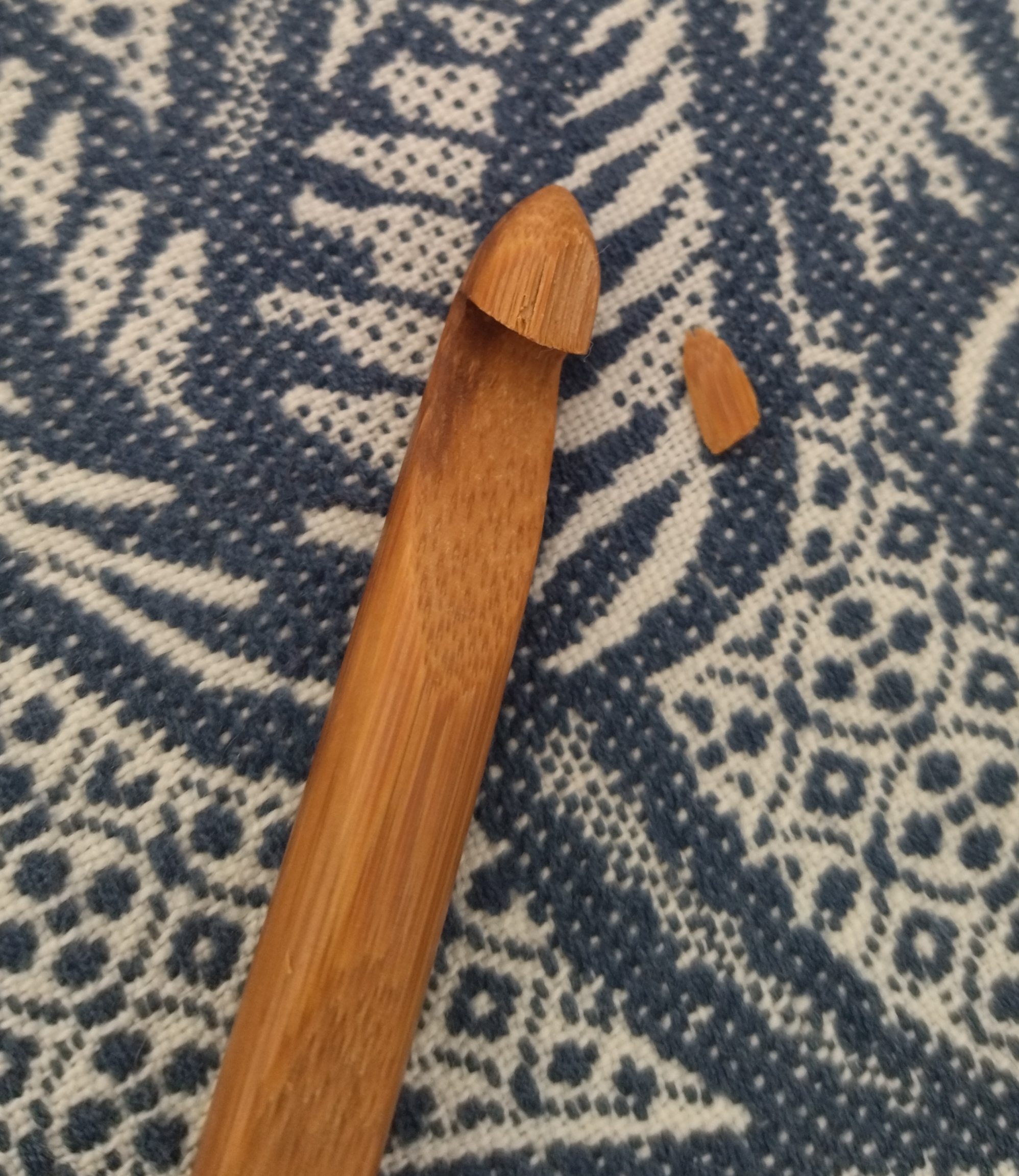 Фотография покупателя товара Крючок для вязания, бамбуковый, d = 9 мм, 15 см - Фото 3
