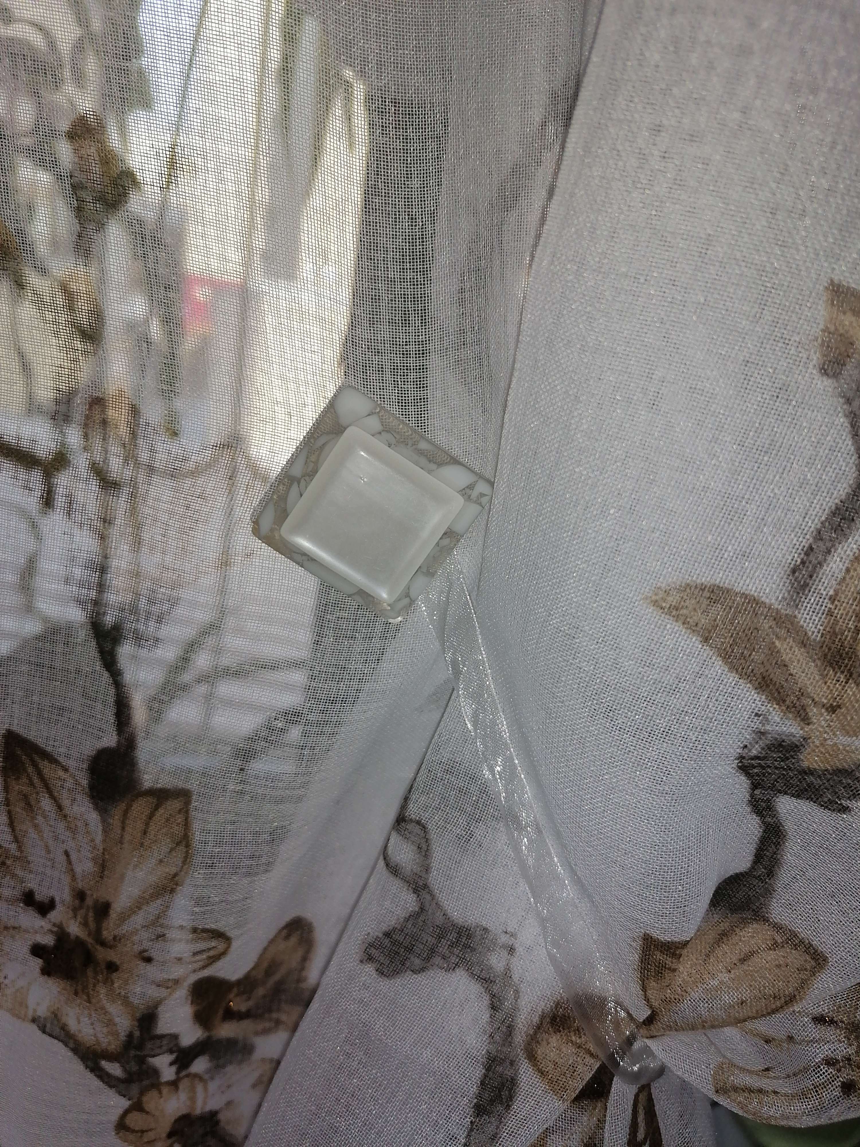 Фотография покупателя товара Подхват для штор «Квадрат», 3,5 × 3,5 см, цвет белый