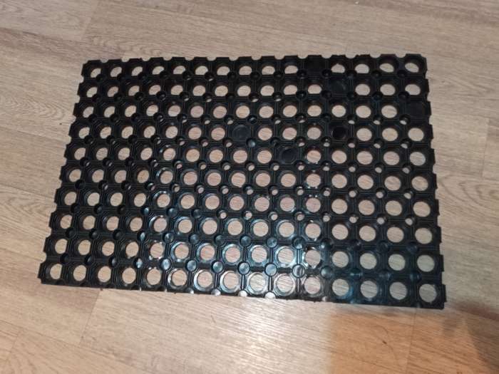 Фотография покупателя товара Коврик ячеистый грязесборный, 80×120×1,6 см, цвет чёрный - Фото 1