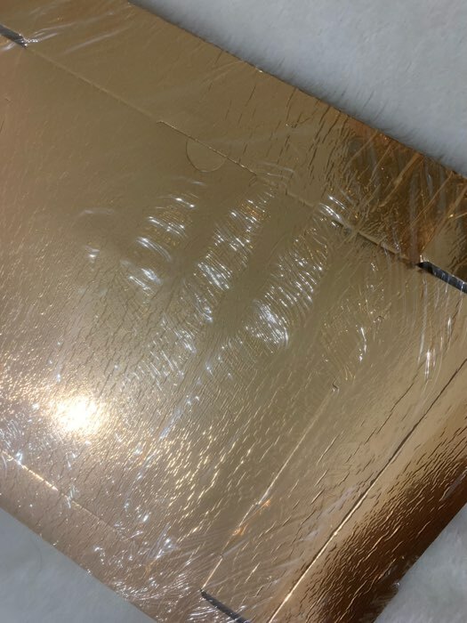 Фотография покупателя товара Коробка самосборная, с окном, золотая, 16 х 16 х 3 см