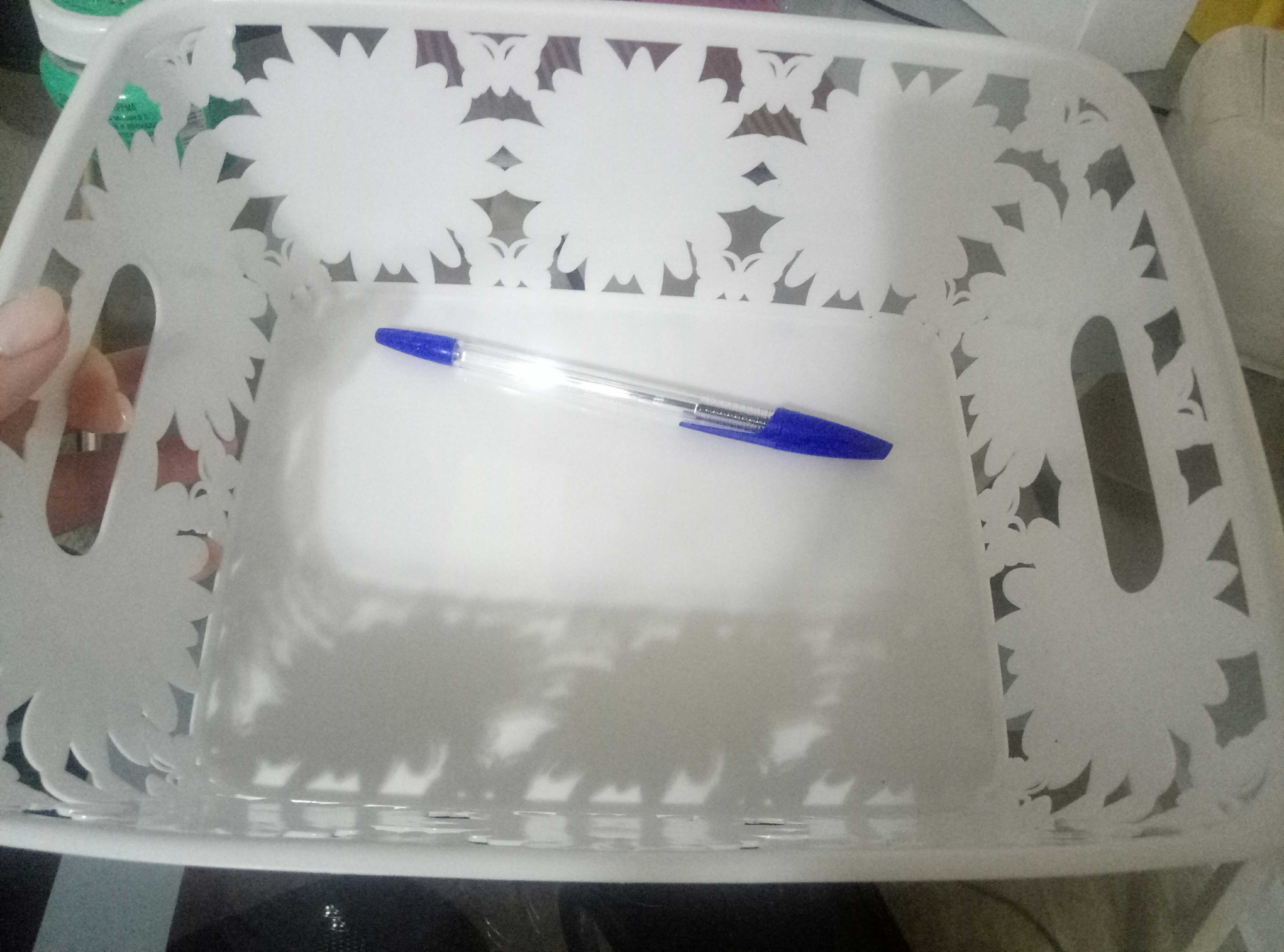 Фотография покупателя товара Корзинка пластиковая для хранения Доляна «Подсолнухи», цвет МИКС - Фото 2