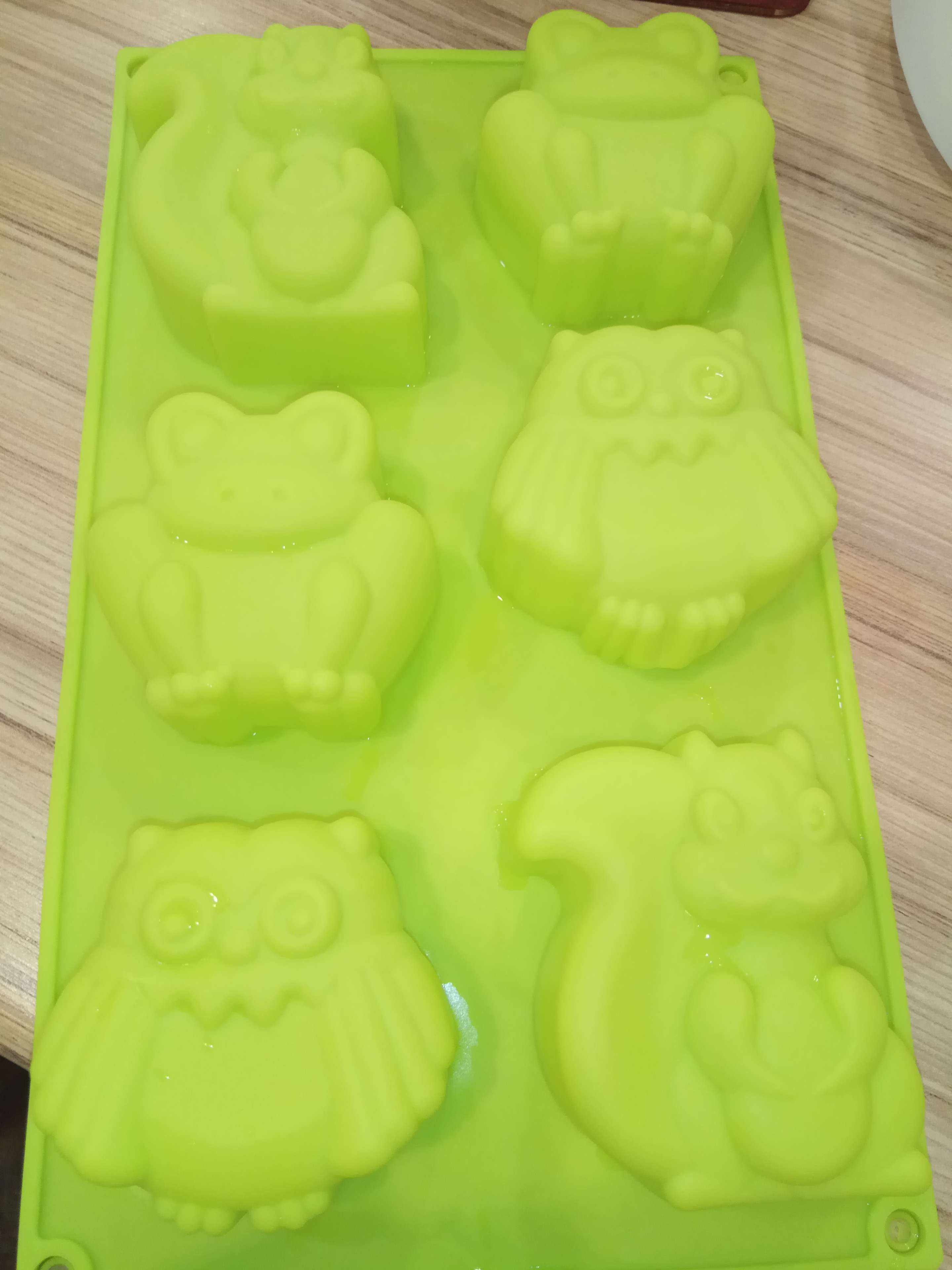 Фотография покупателя товара Форма для выпечки Доляна «Животные. Зоопарк», силикон, 29×17×3 см, 6 ячеек (7,5×5,5 см), цвет оранжевый - Фото 5