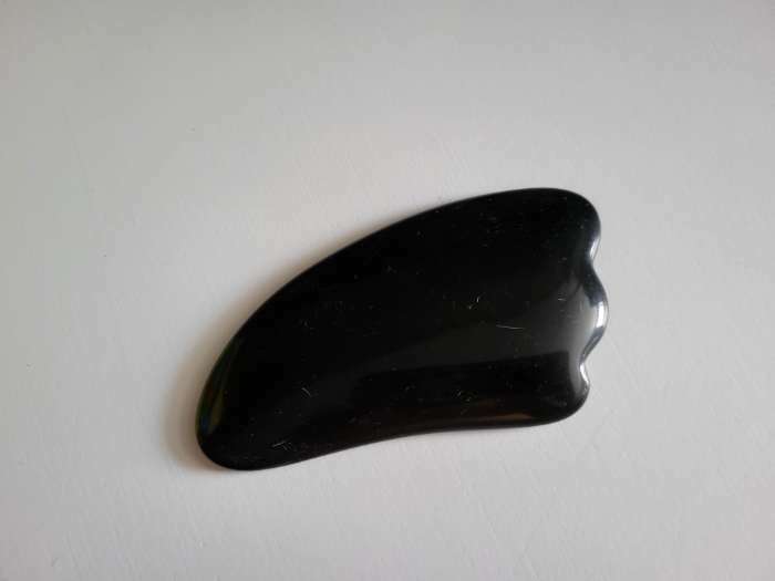 Фотография покупателя товара Массажёр Гуаша «Лапка», 9 × 5,2 см, цвет чёрный