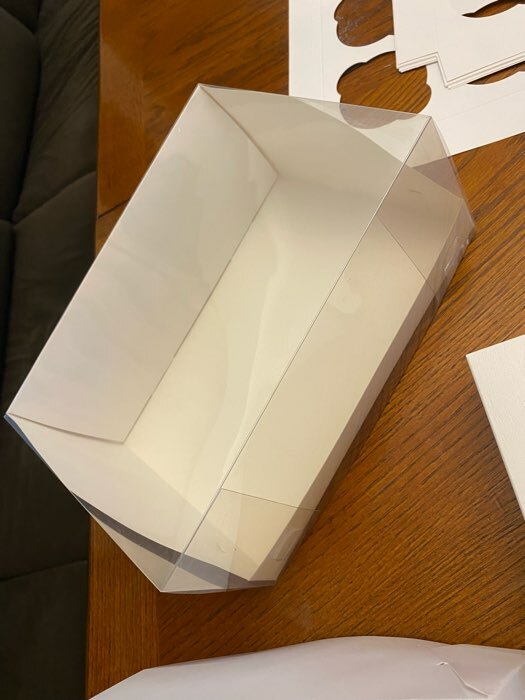 Фотография покупателя товара Кондитерская складная коробка для 6 капкейков, белая 23,5 х 16 х 14 см