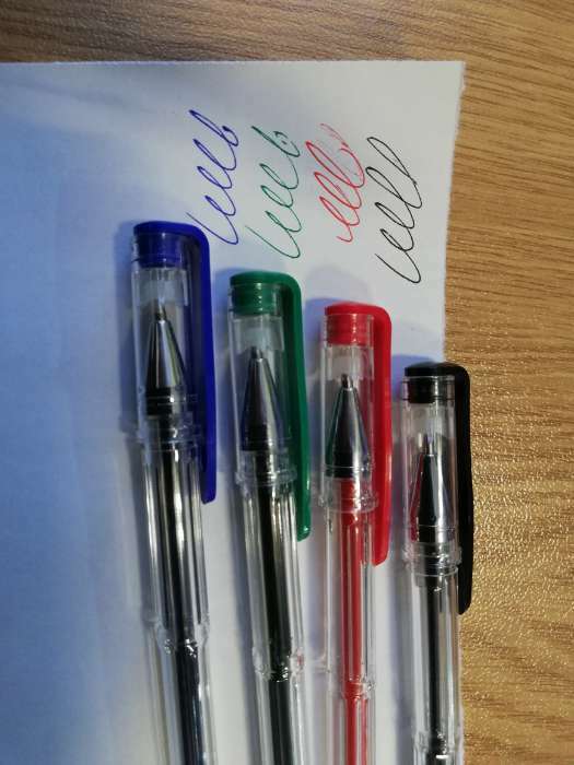 Фотография покупателя товара Набор гелевых ручек 4 цвета, стержень синий, красный, чёрный, зелёный, корпус прозрачный - Фото 1